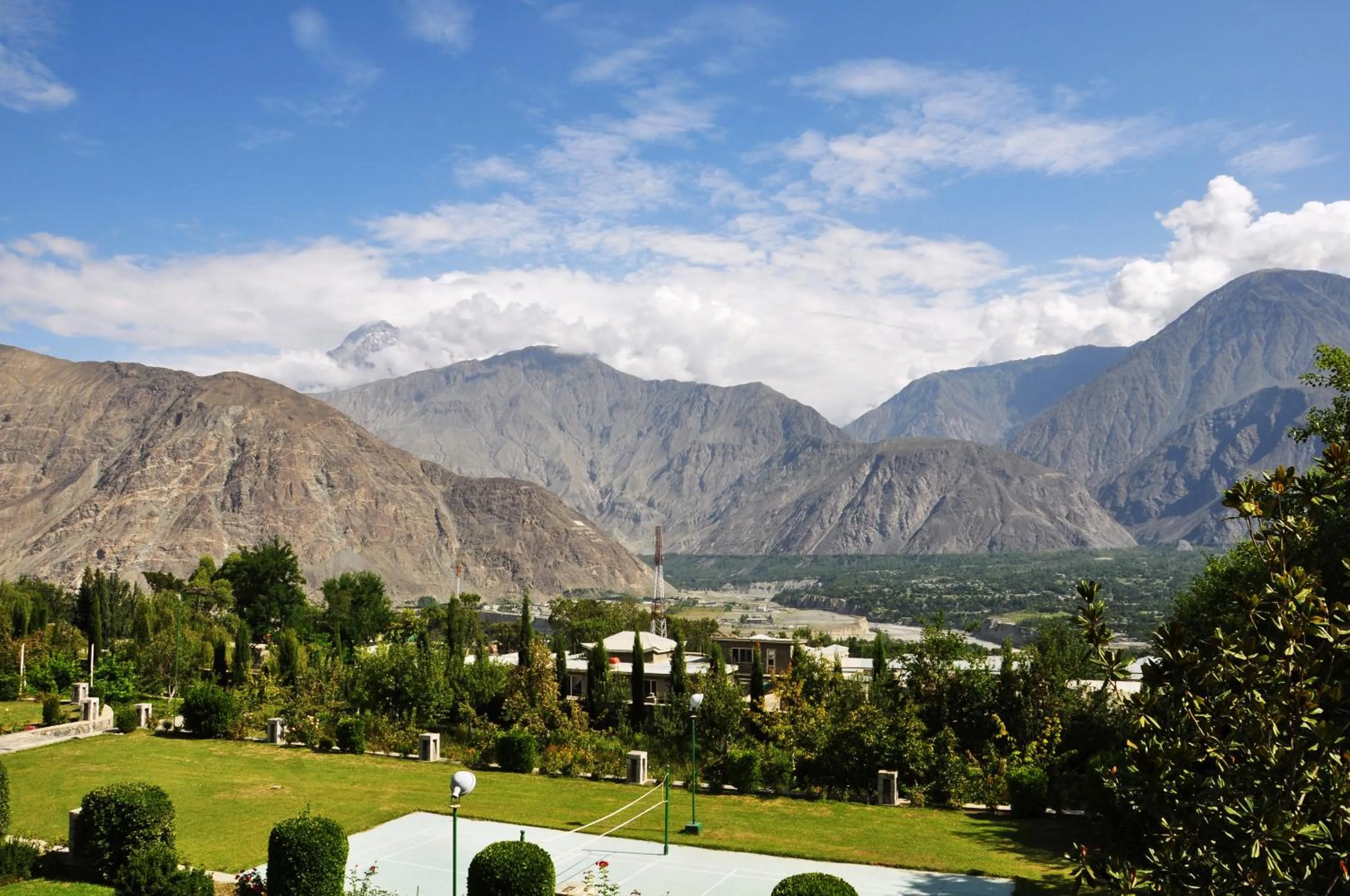 Mountain view in Gilgit Serena Hotel