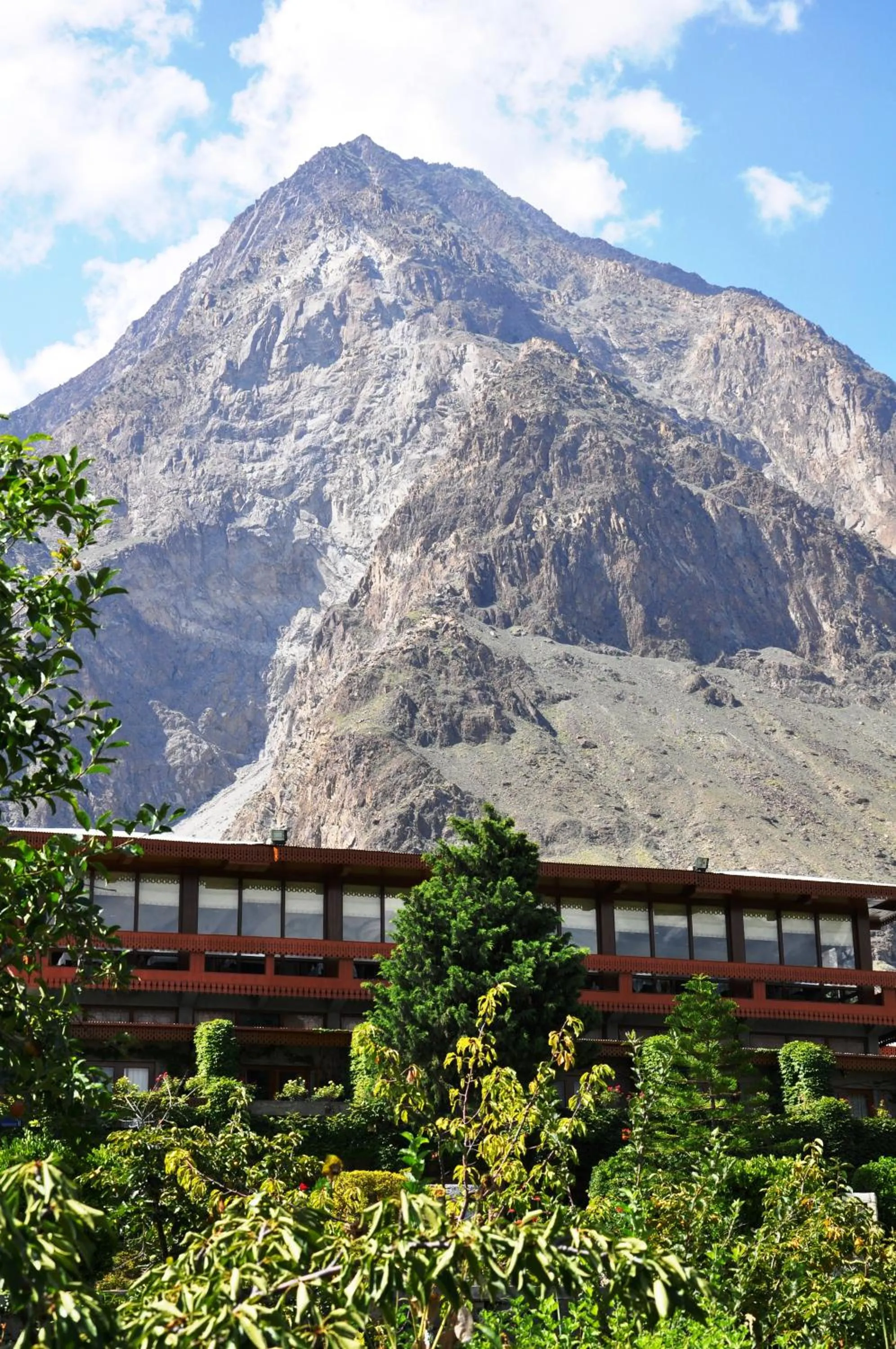 Mountain view in Gilgit Serena Hotel