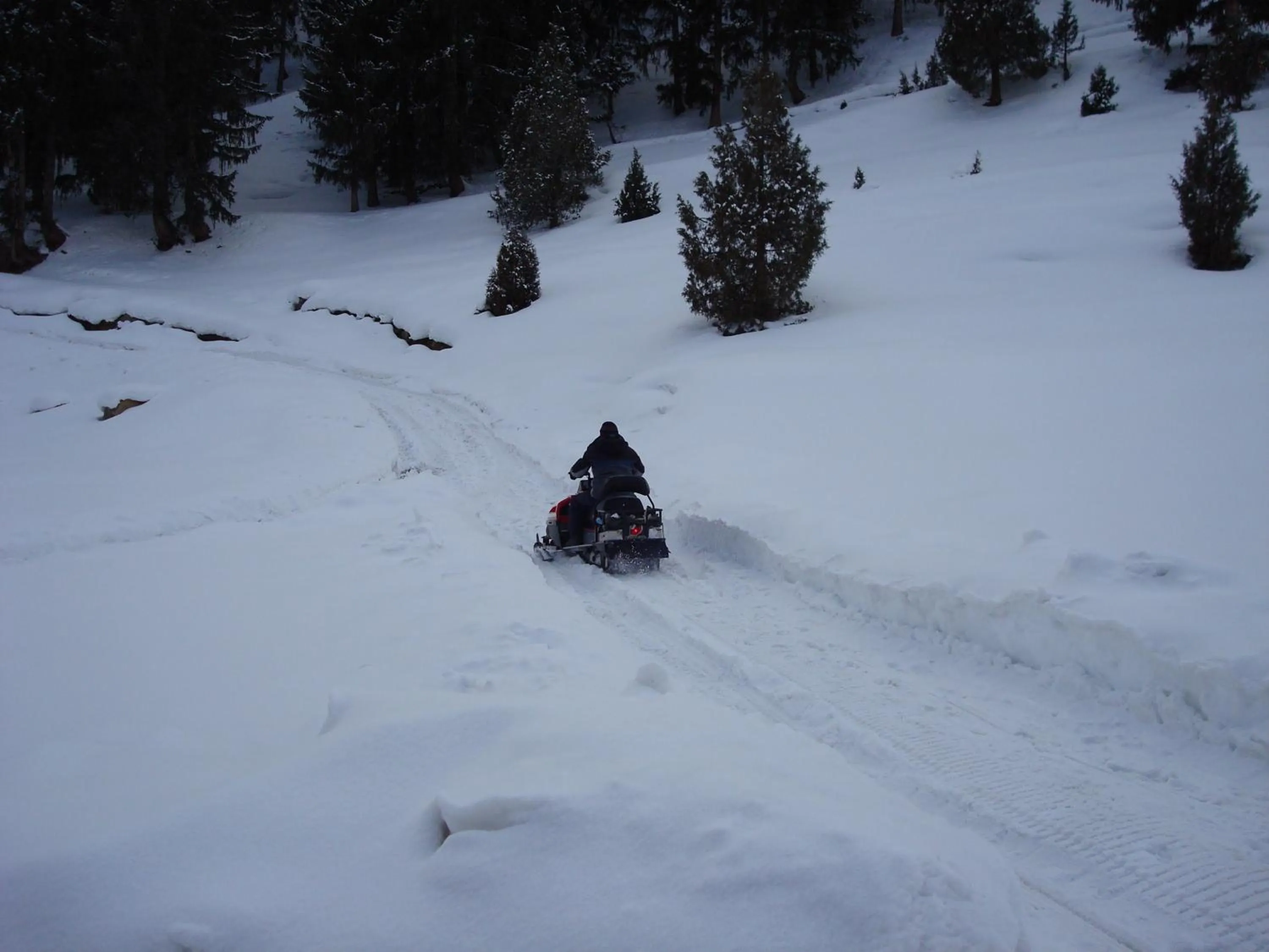 Skiing in Gilgit Serena Hotel