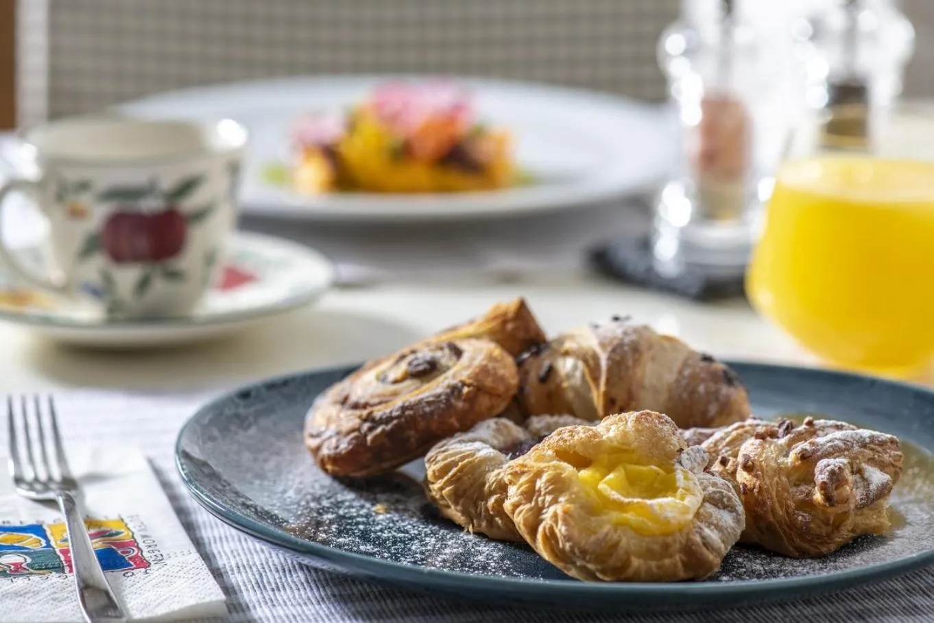 Restaurant/places to eat in Erla Villa Boutique Hotel