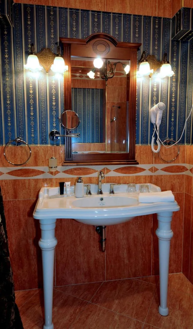 Bathroom in Erla Villa Boutique Hotel