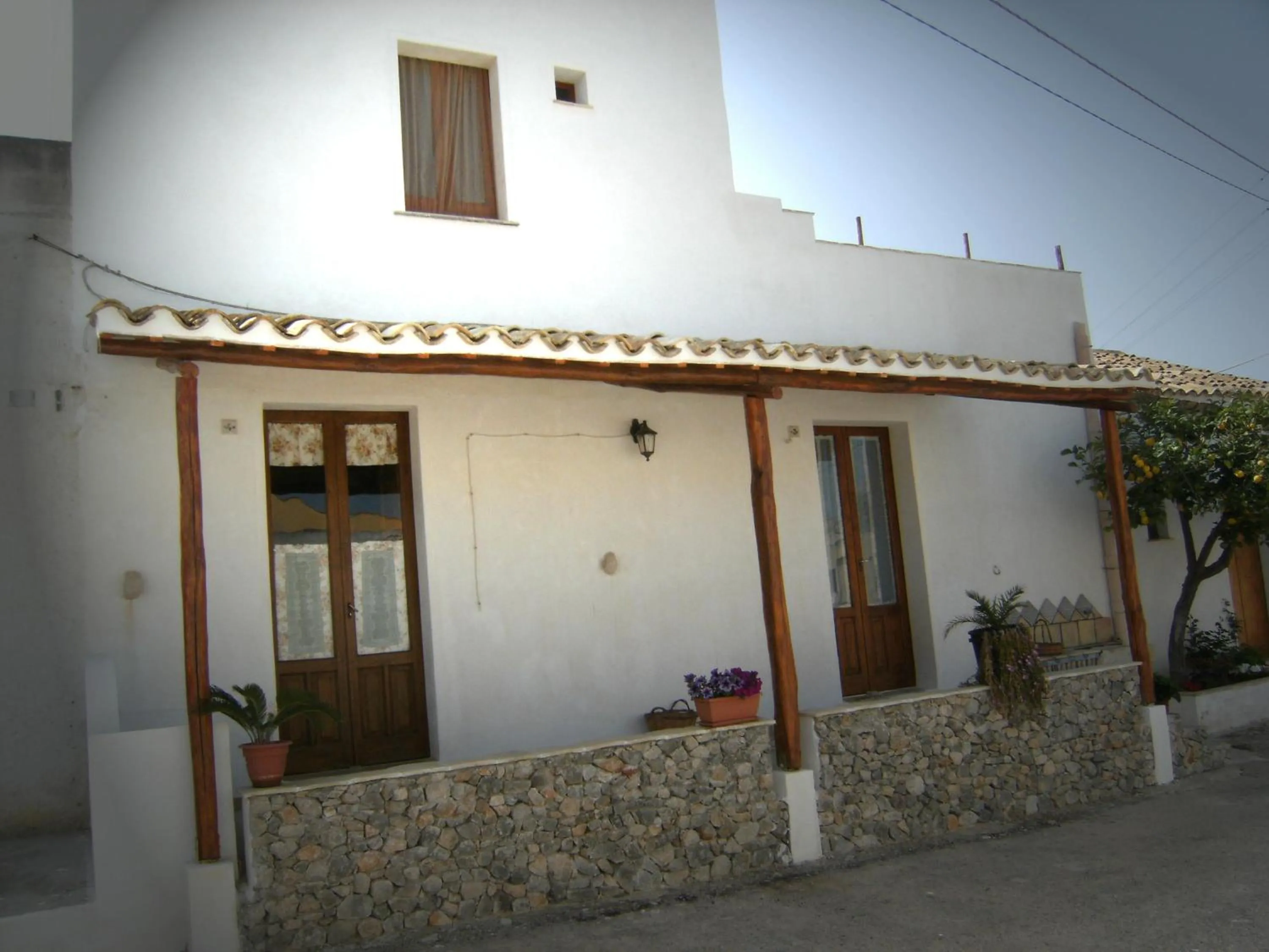 Facade/entrance in Baglio Trinacria