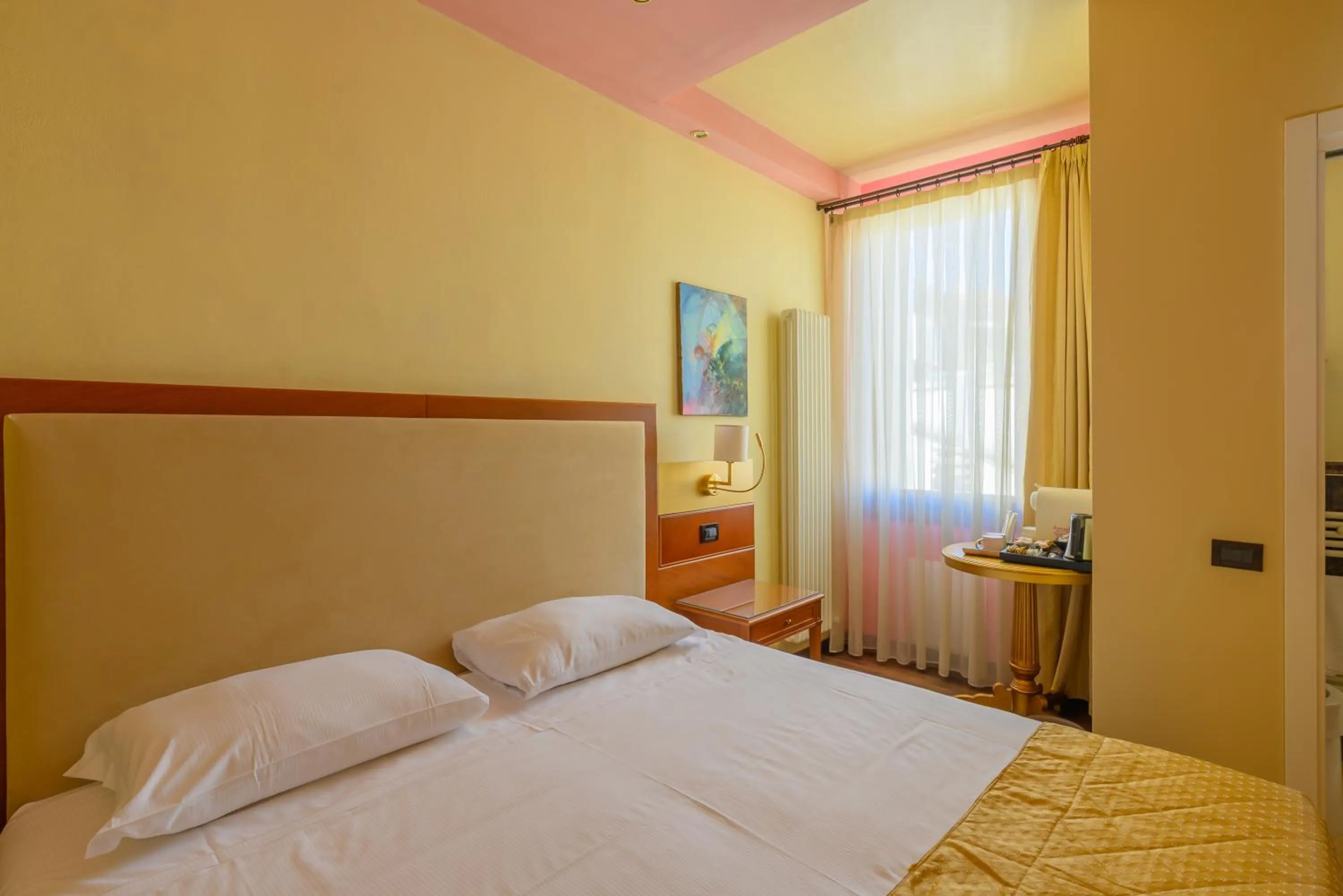 Bedroom, Bed in Diamantino Town House