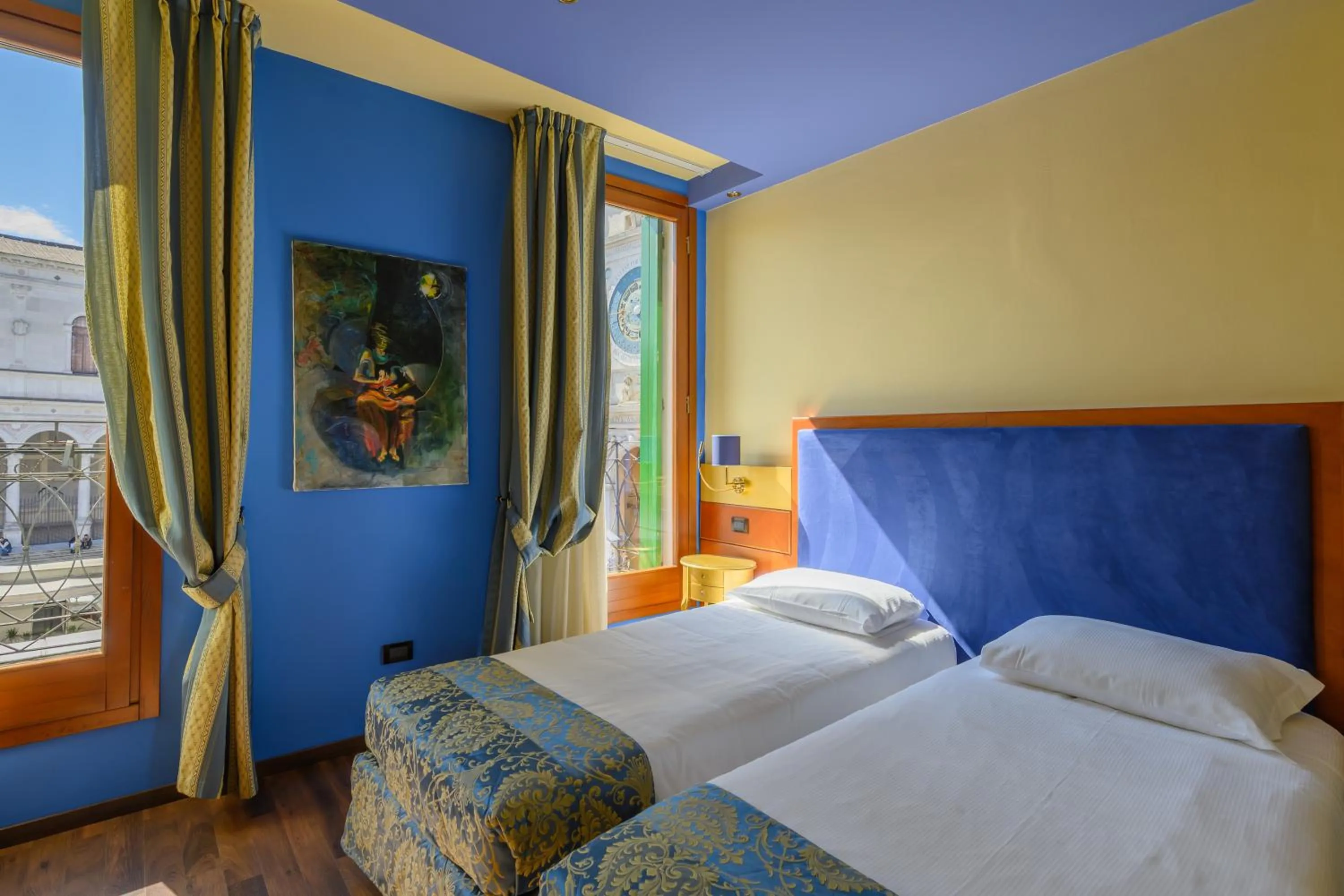 Bedroom, Bed in Diamantino Town House