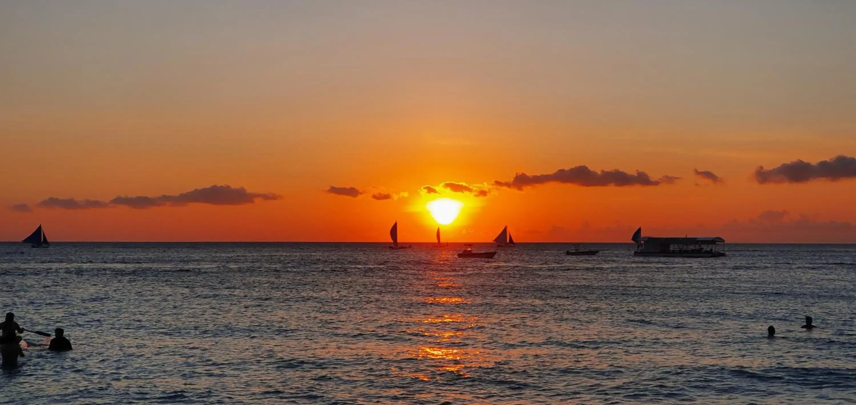 Beach in BLUE OCEAN BOUTIQUE HOTEL - Boracay Island Beach in BLUE OCEAN BOUTIQUE HOTEL - Boracay Island