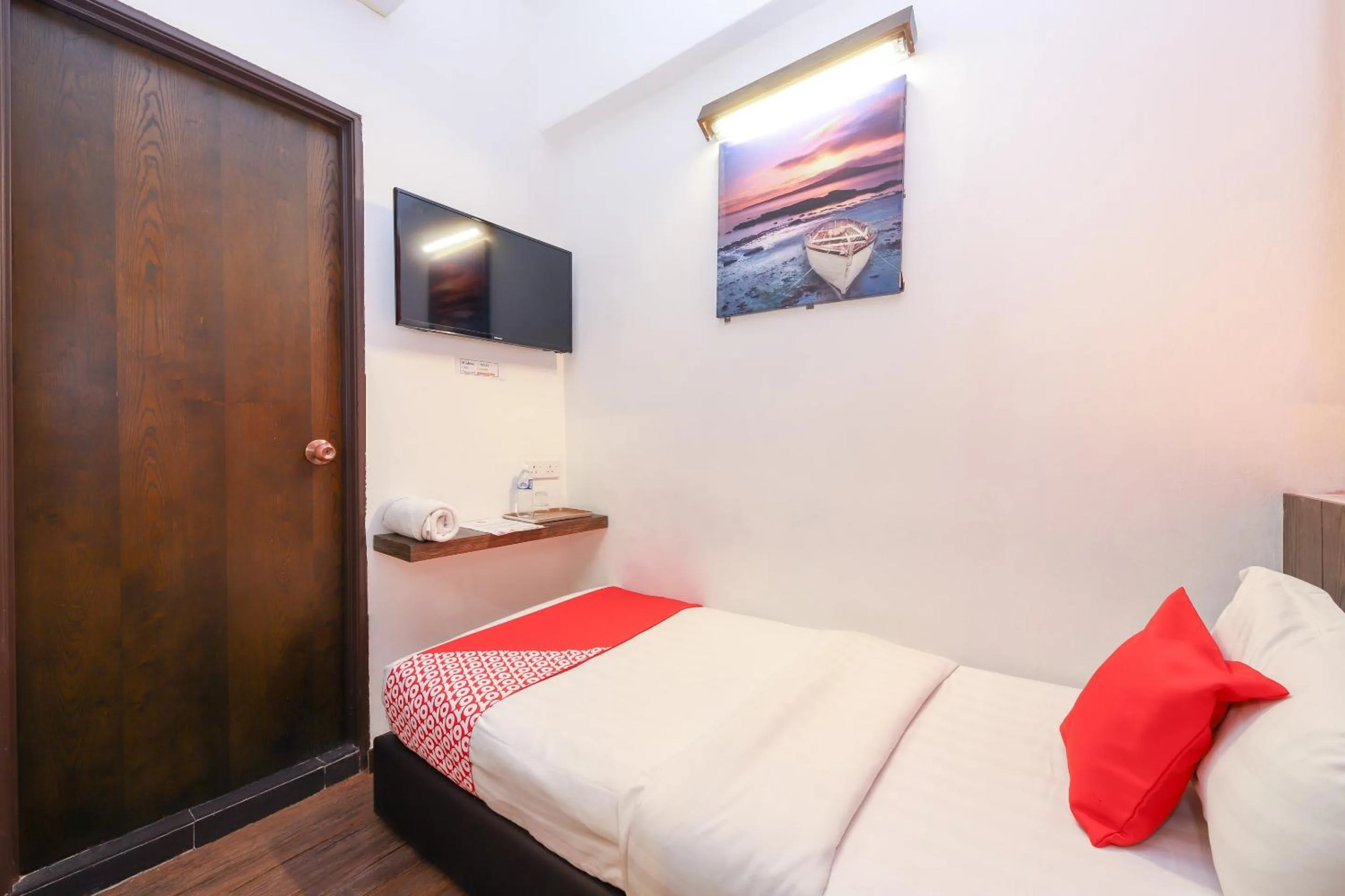 Bedroom, Bed in Hotel O Madras