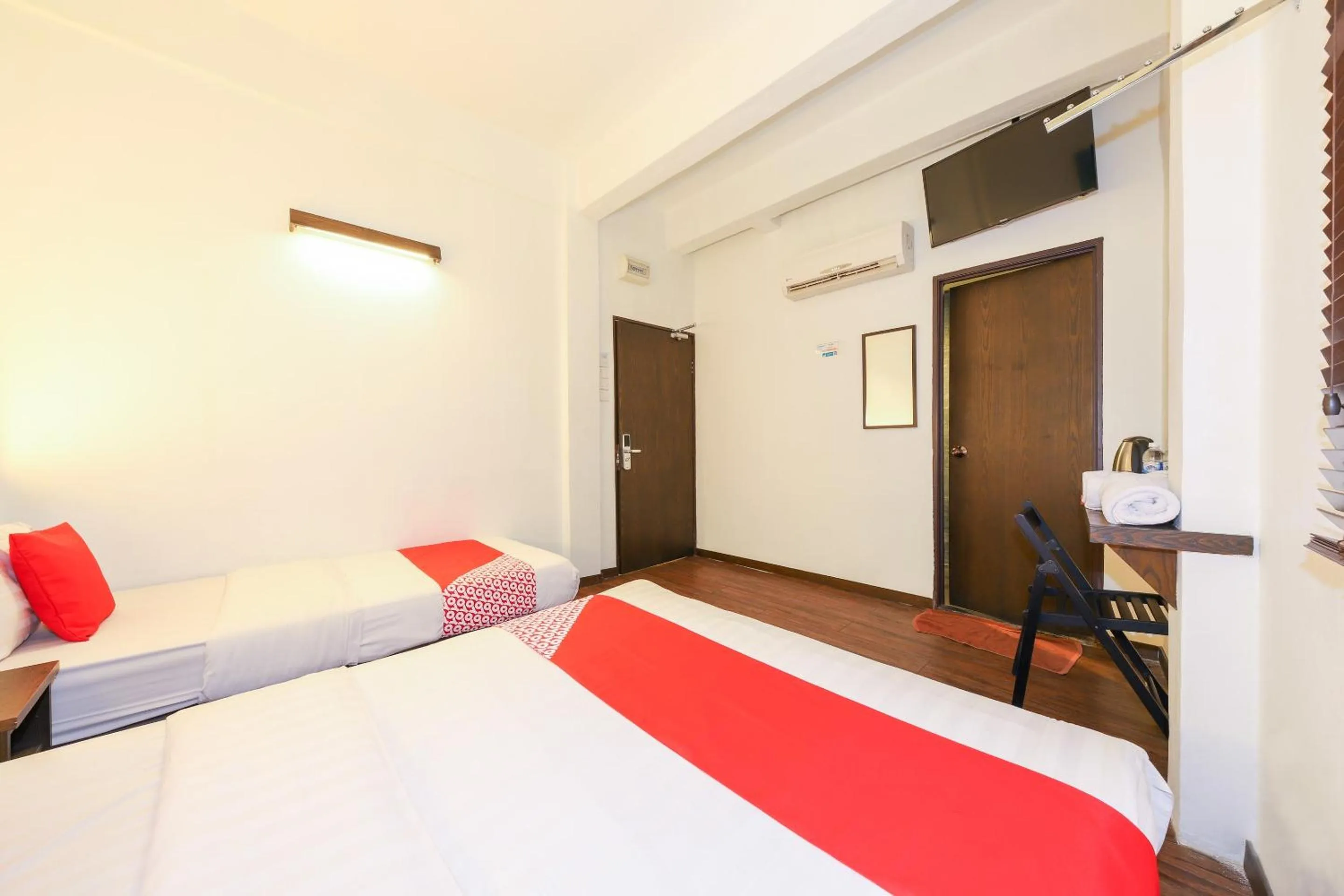 Bedroom, Bed in Hotel O Madras