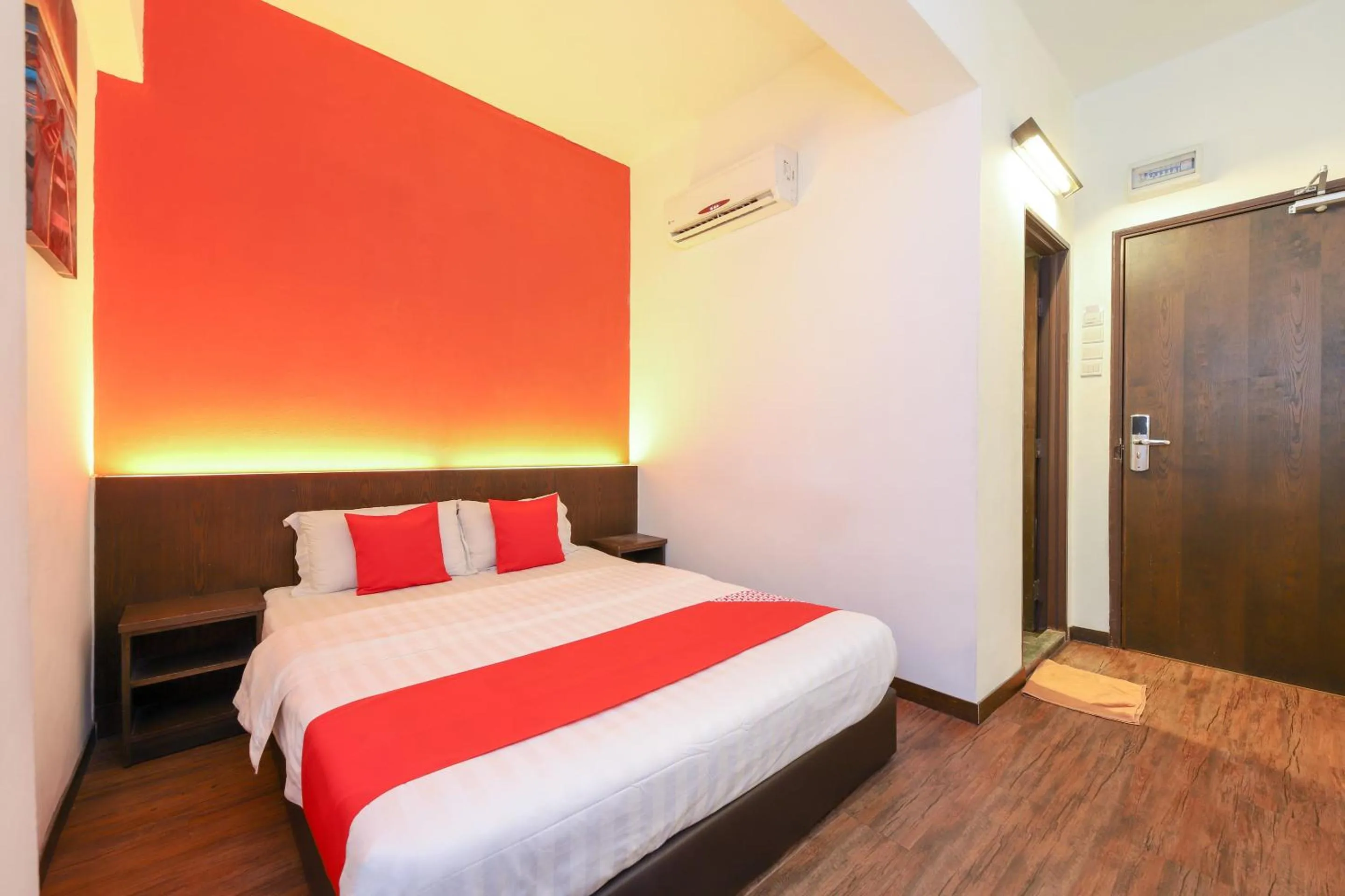 Bedroom, Bed in Hotel O Madras