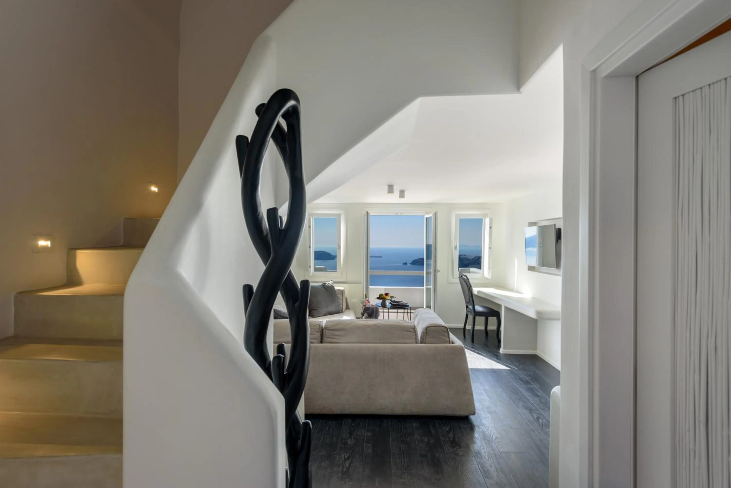 Living room, Bed in Cavo Tagoo Santorini