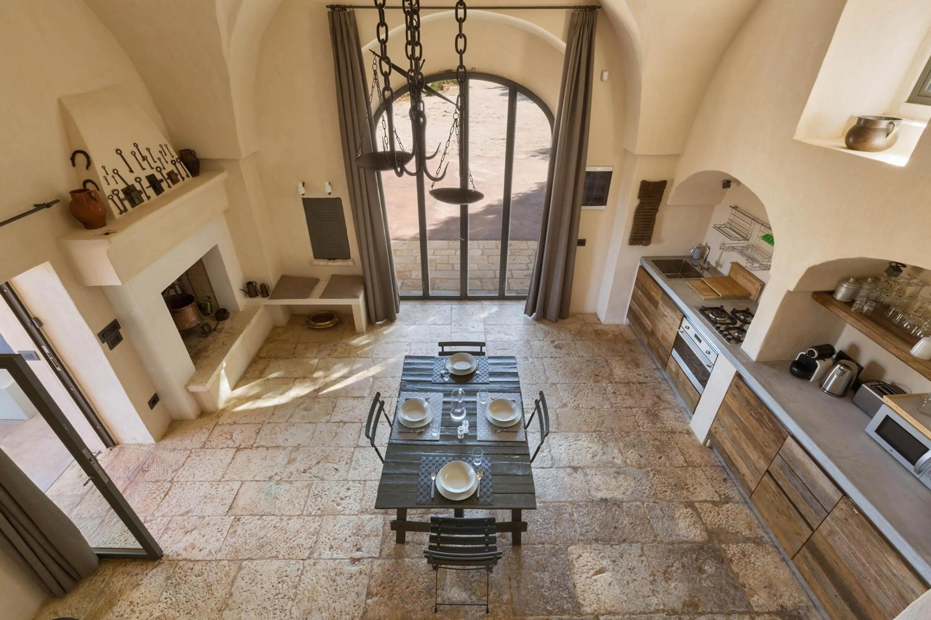 Casale Cimino by BarbarHouse