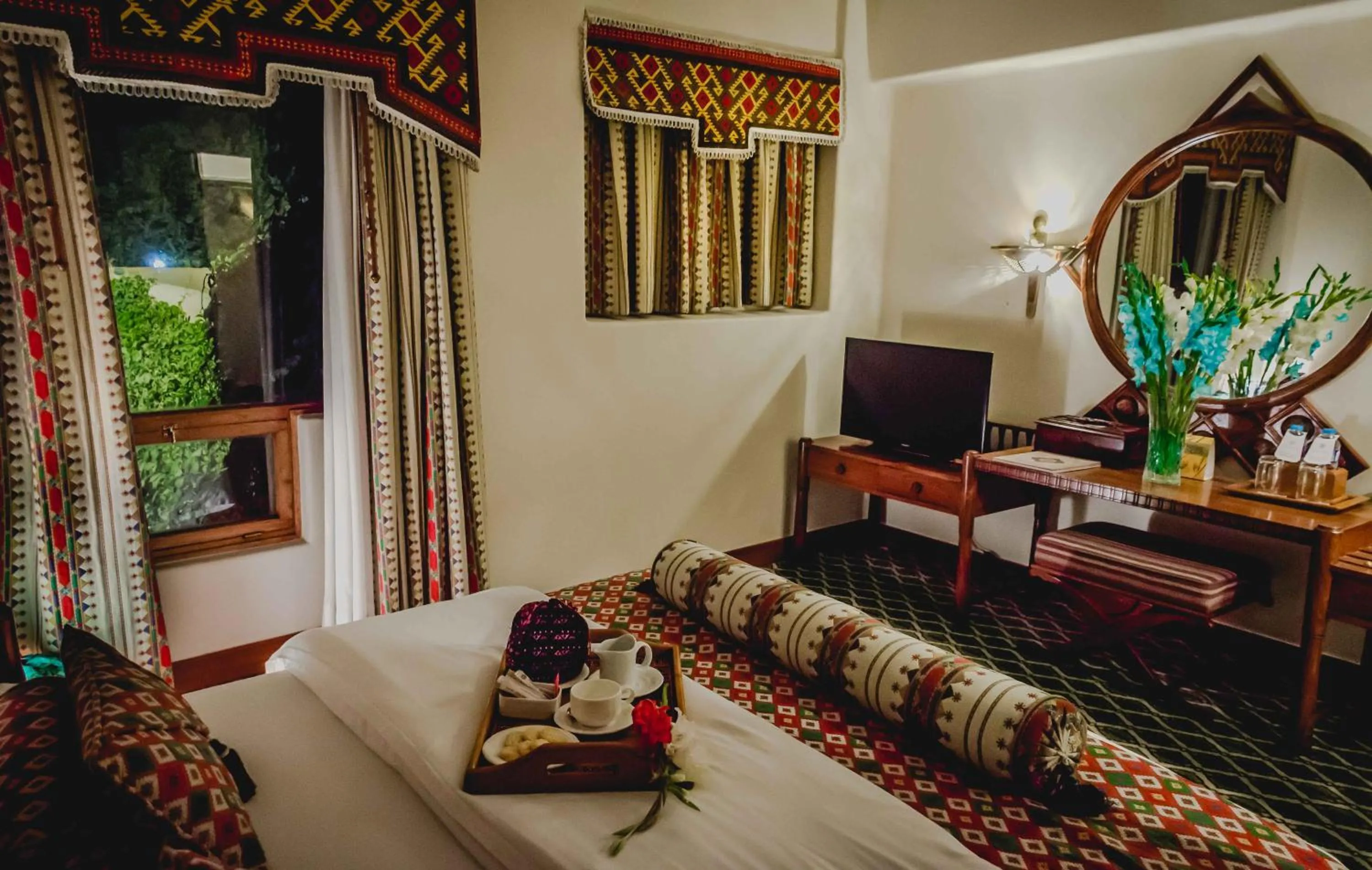 Bed in Quetta Serena Hotel