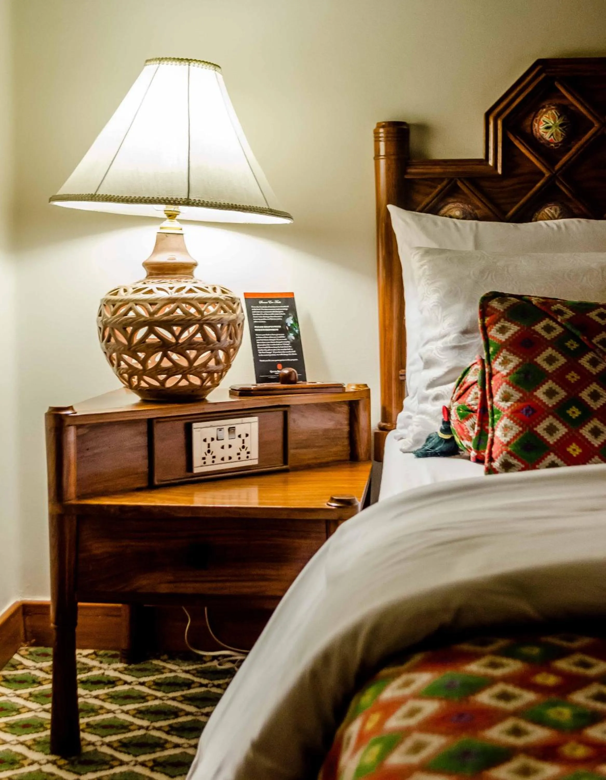 Bed in Quetta Serena Hotel