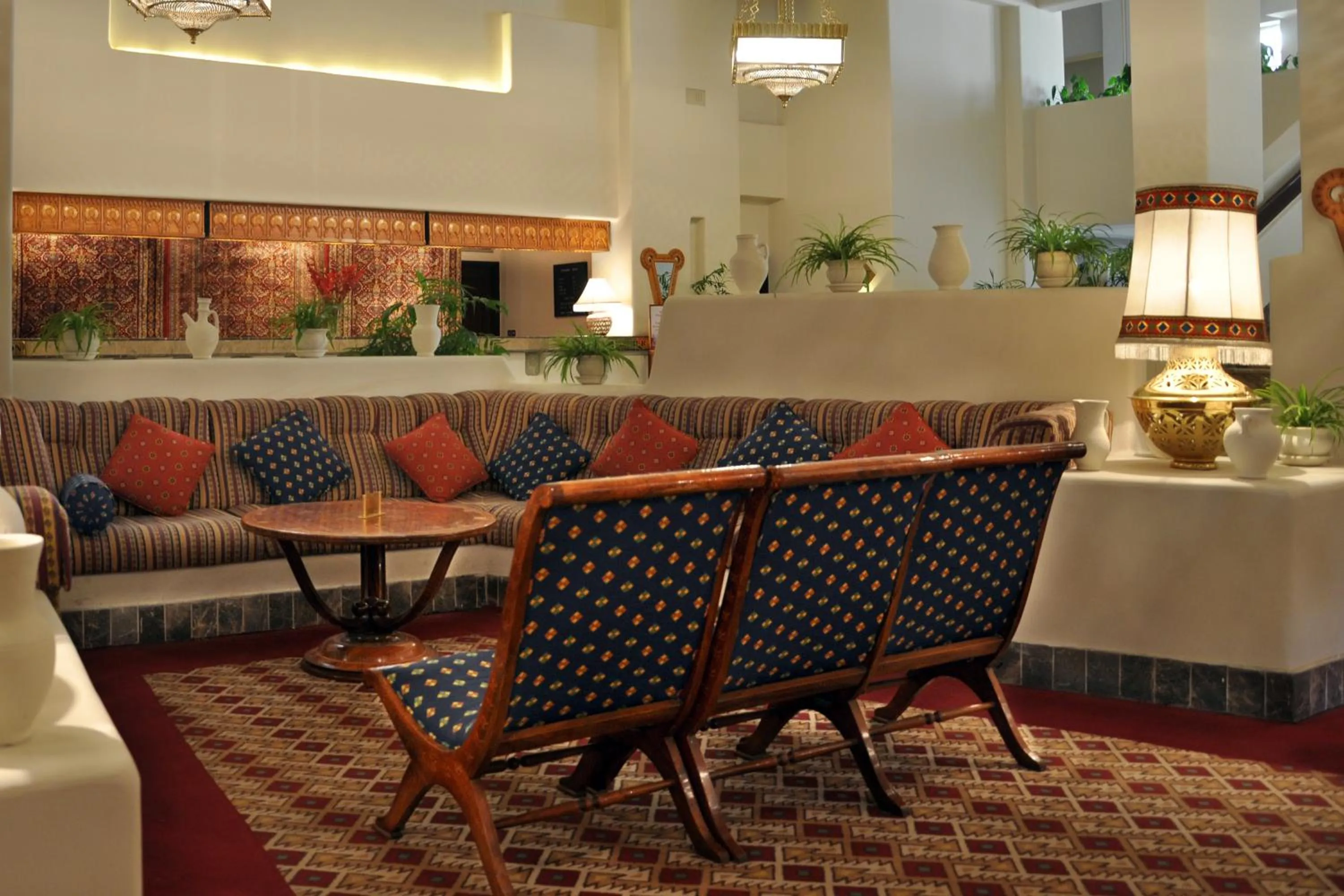 Communal lounge/ TV room in Quetta Serena Hotel