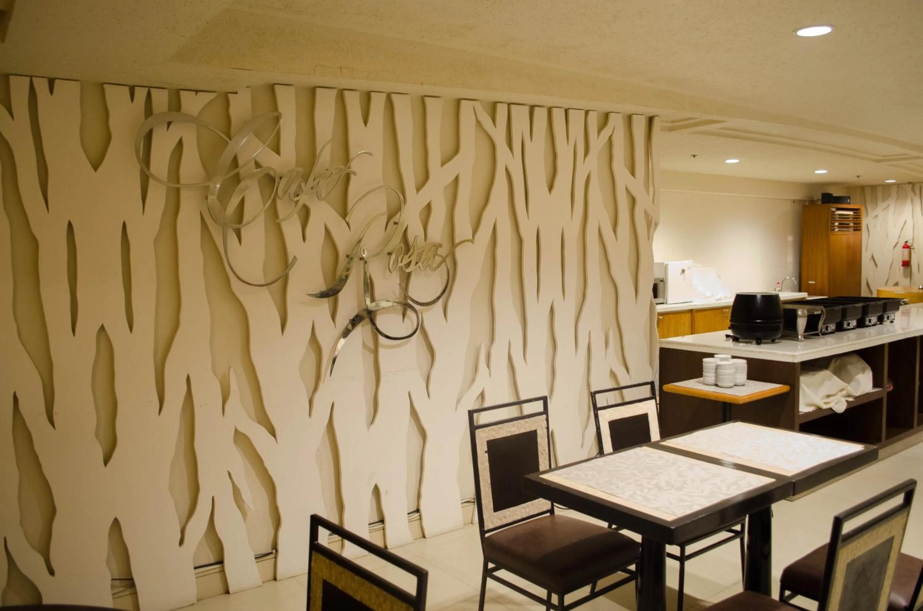 Restaurant/places to eat in Hotel Tavern Surigao