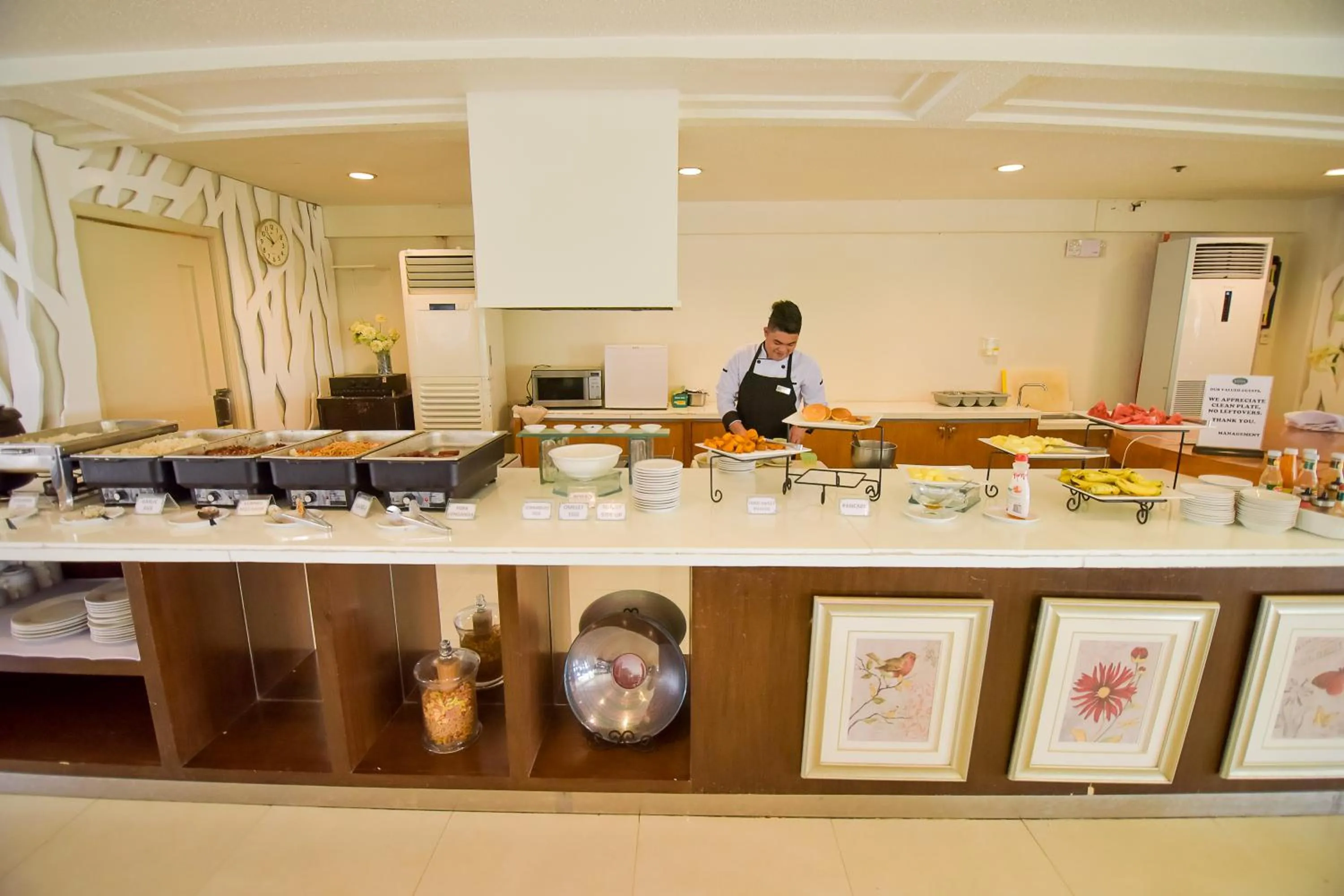 Hotel Tavern Surigao