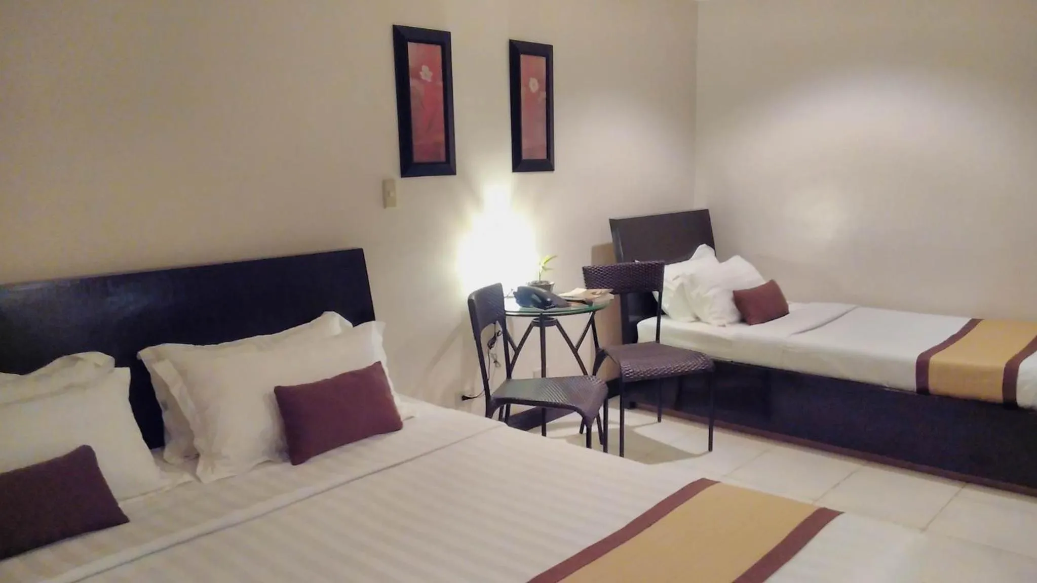 Decorative detail, Bed in Hotel Tavern Surigao