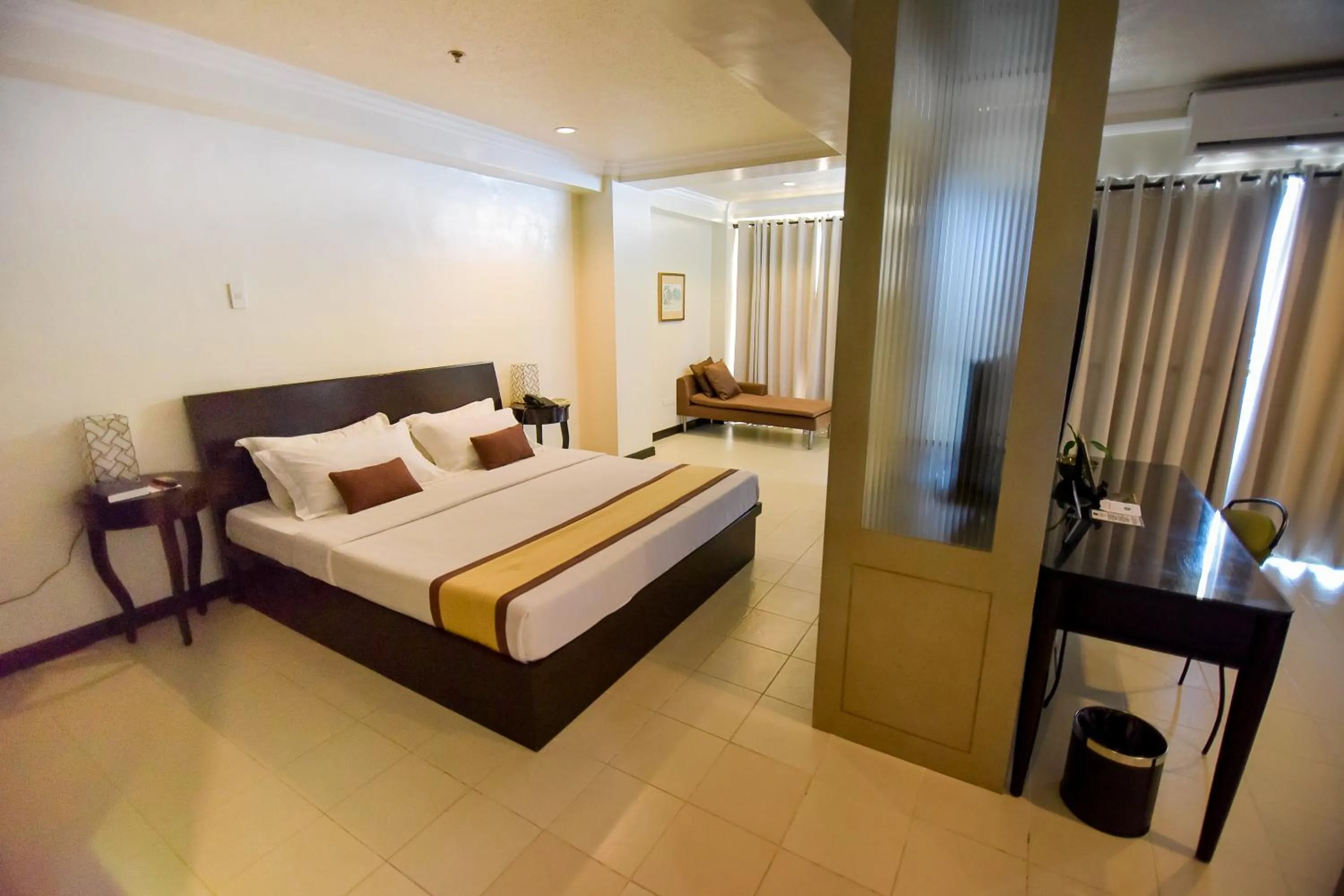 Bed in Hotel Tavern Surigao