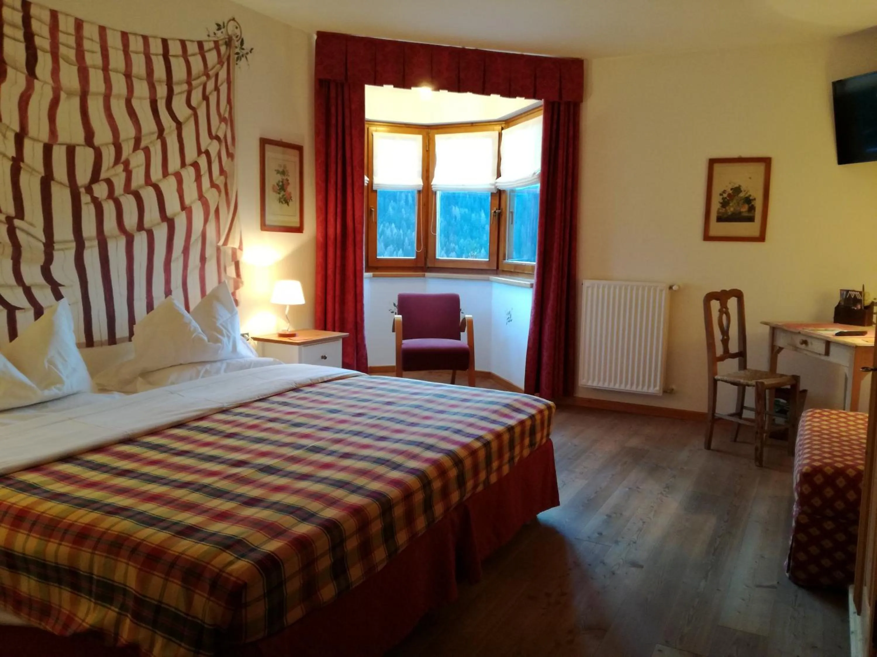 Photo of the whole room, Bed in Hotel Ca' del Bosco