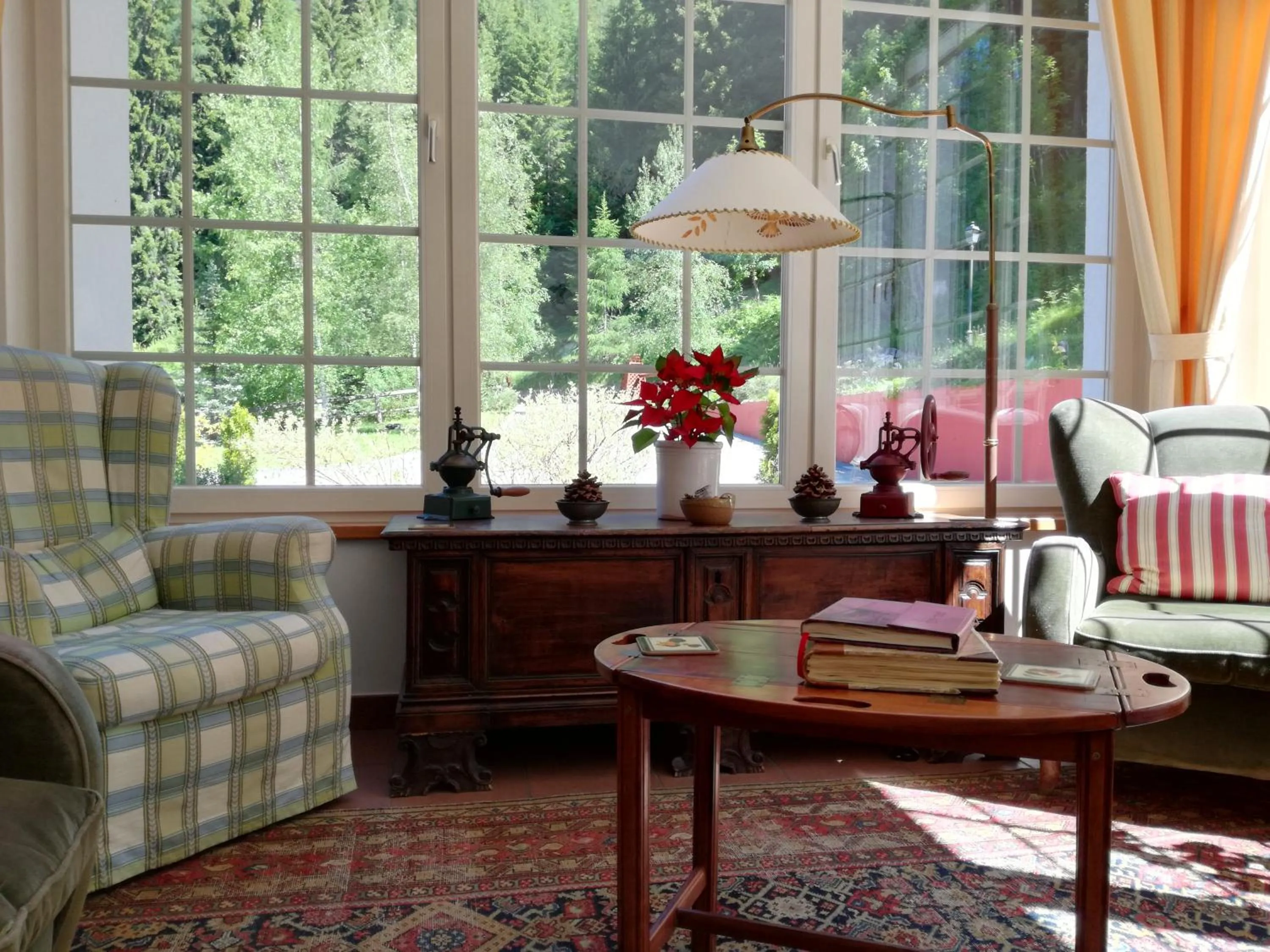 Communal lounge/ TV room in Hotel Ca' del Bosco