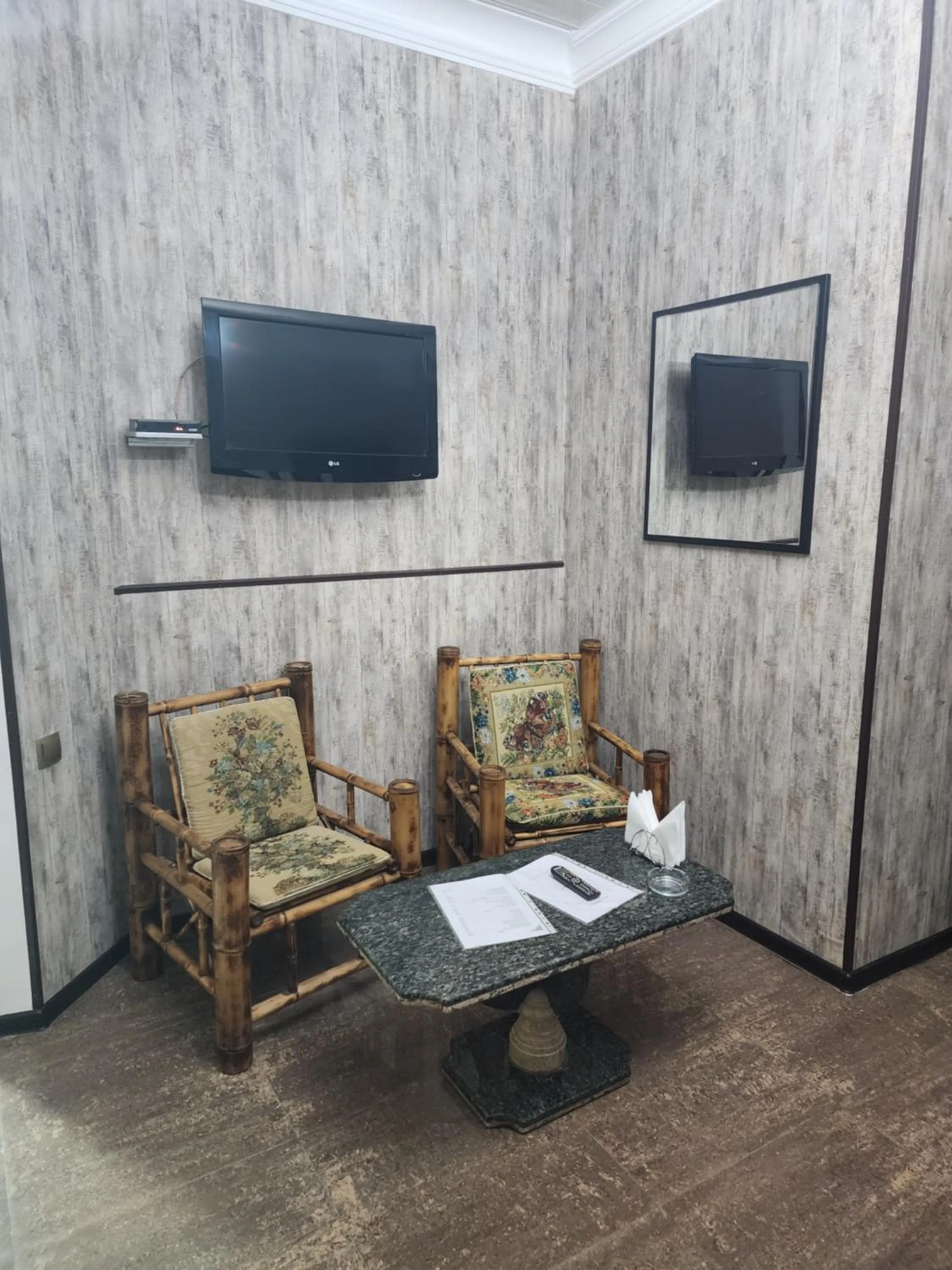 furniture in Hotel Piza