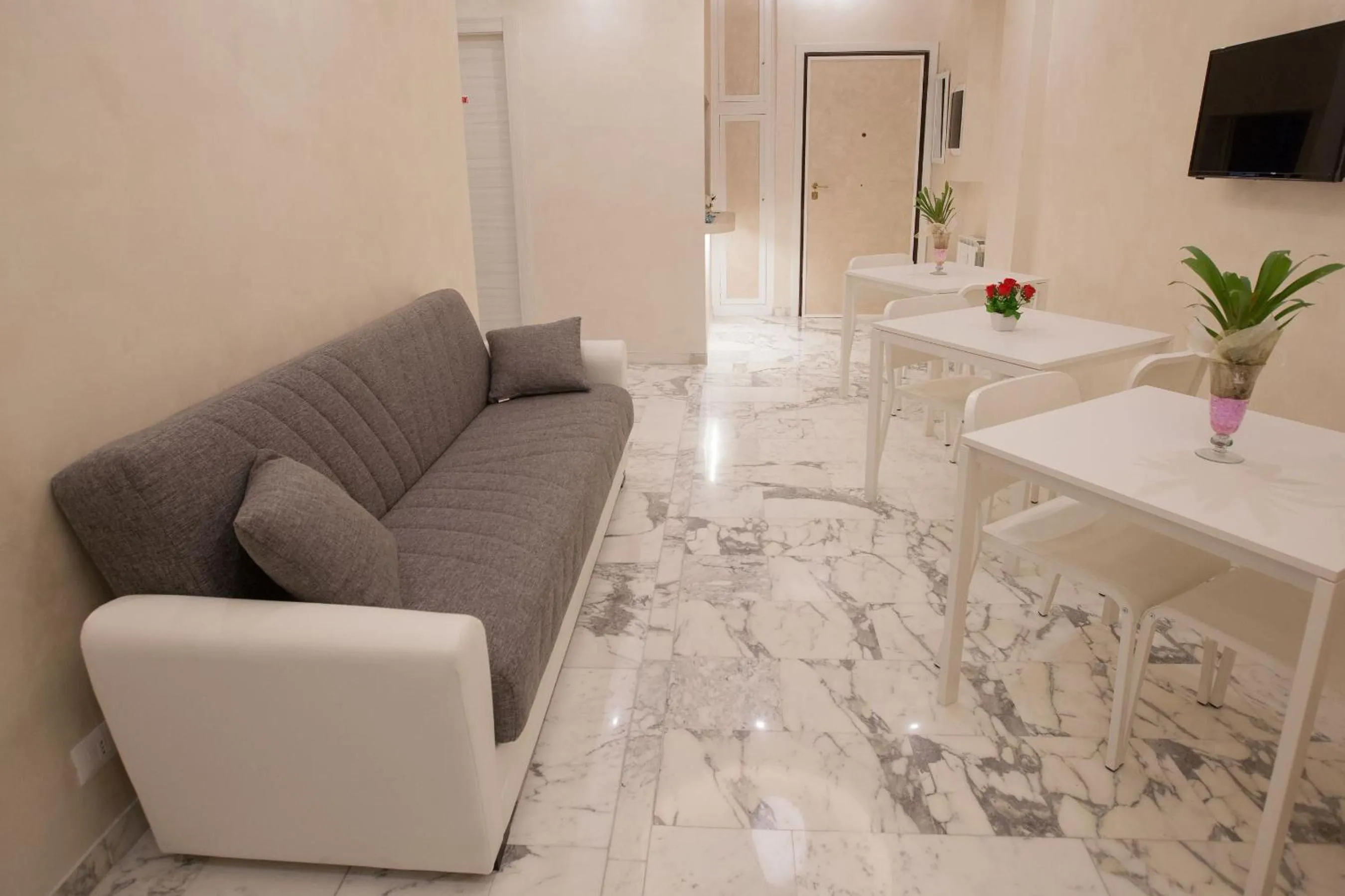 Lounge or bar in B&B Momenti Romani