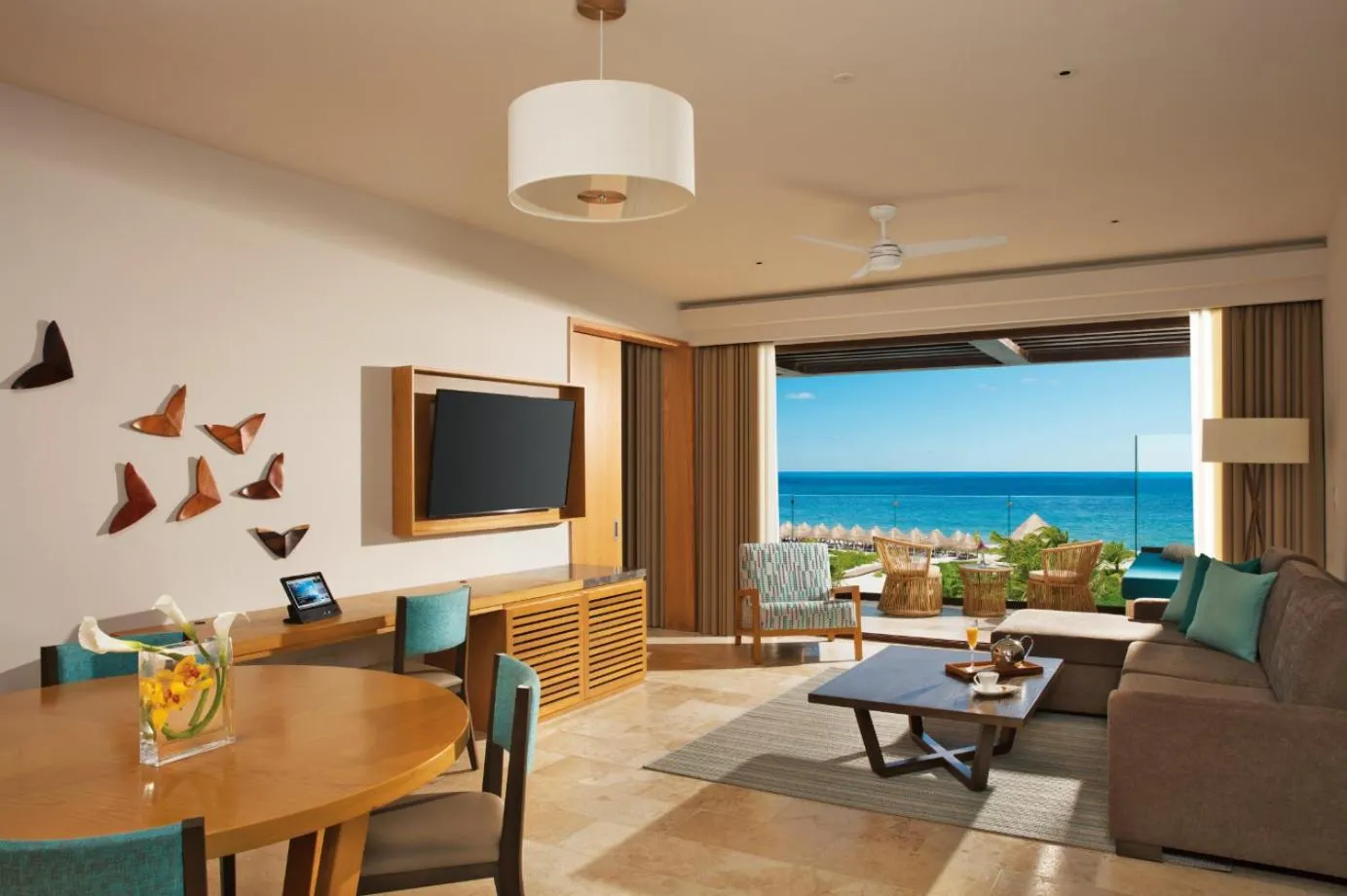 Living room in Dreams Playa Mujeres Golf & Spa Resort - All Inclusive