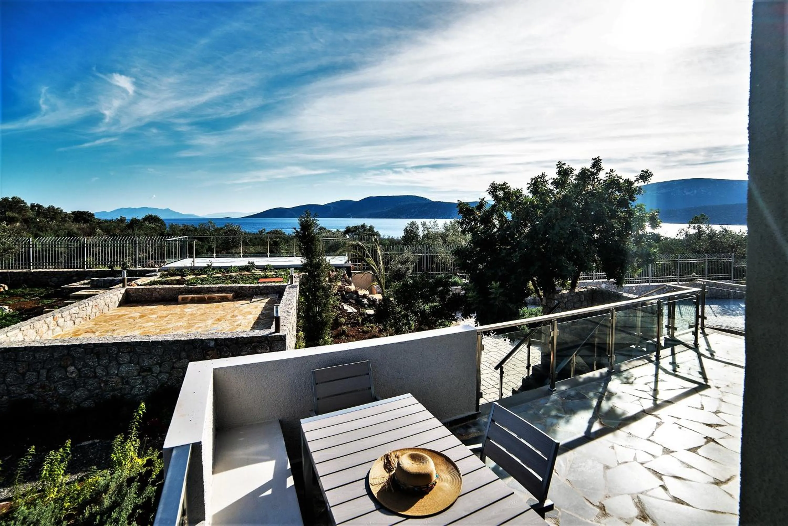 Mountain view in Lavender Cove