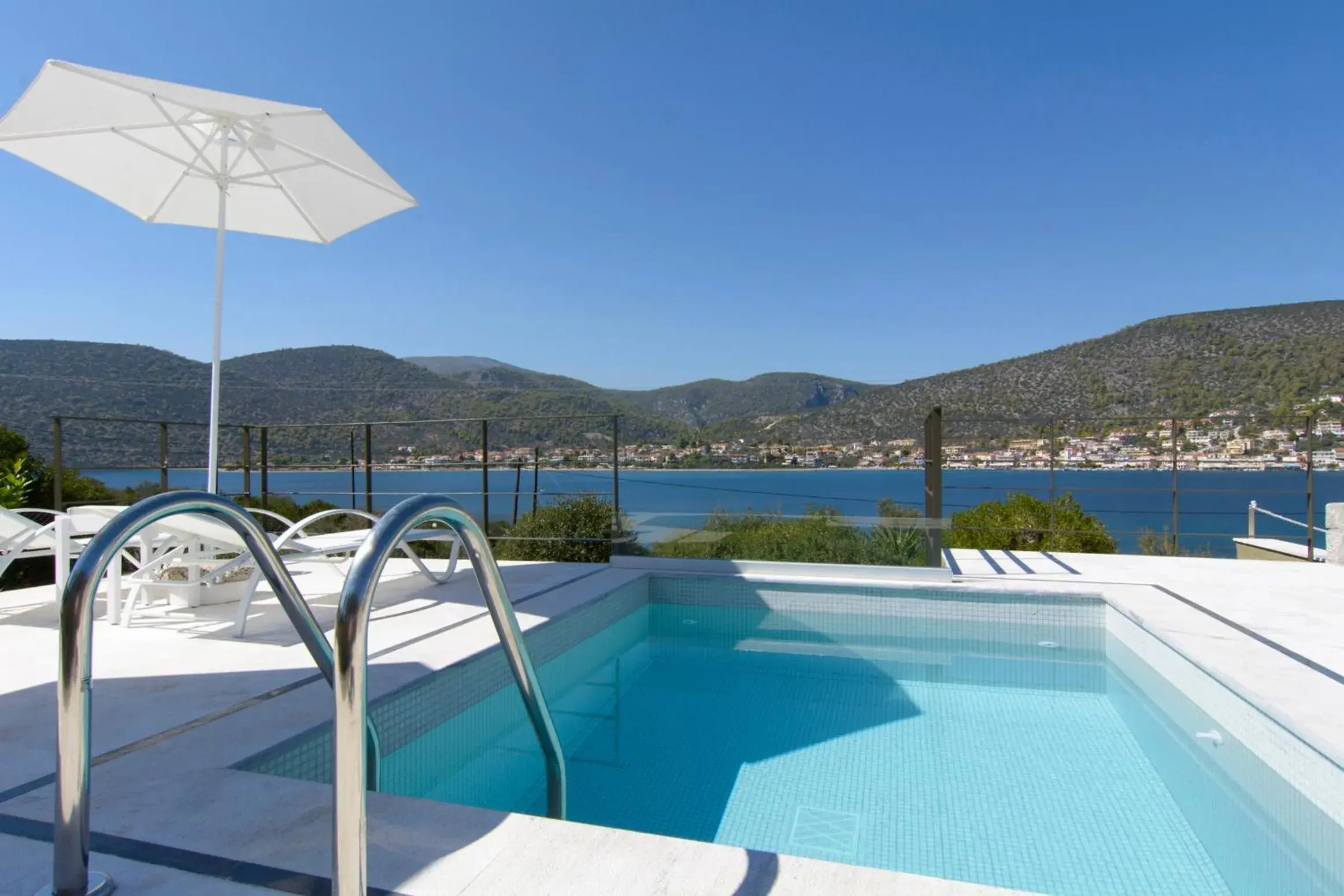 Suite with Sea View (4 Adults) in Lavender Cove Suite with Sea View (4 Adults) in Lavender Cove