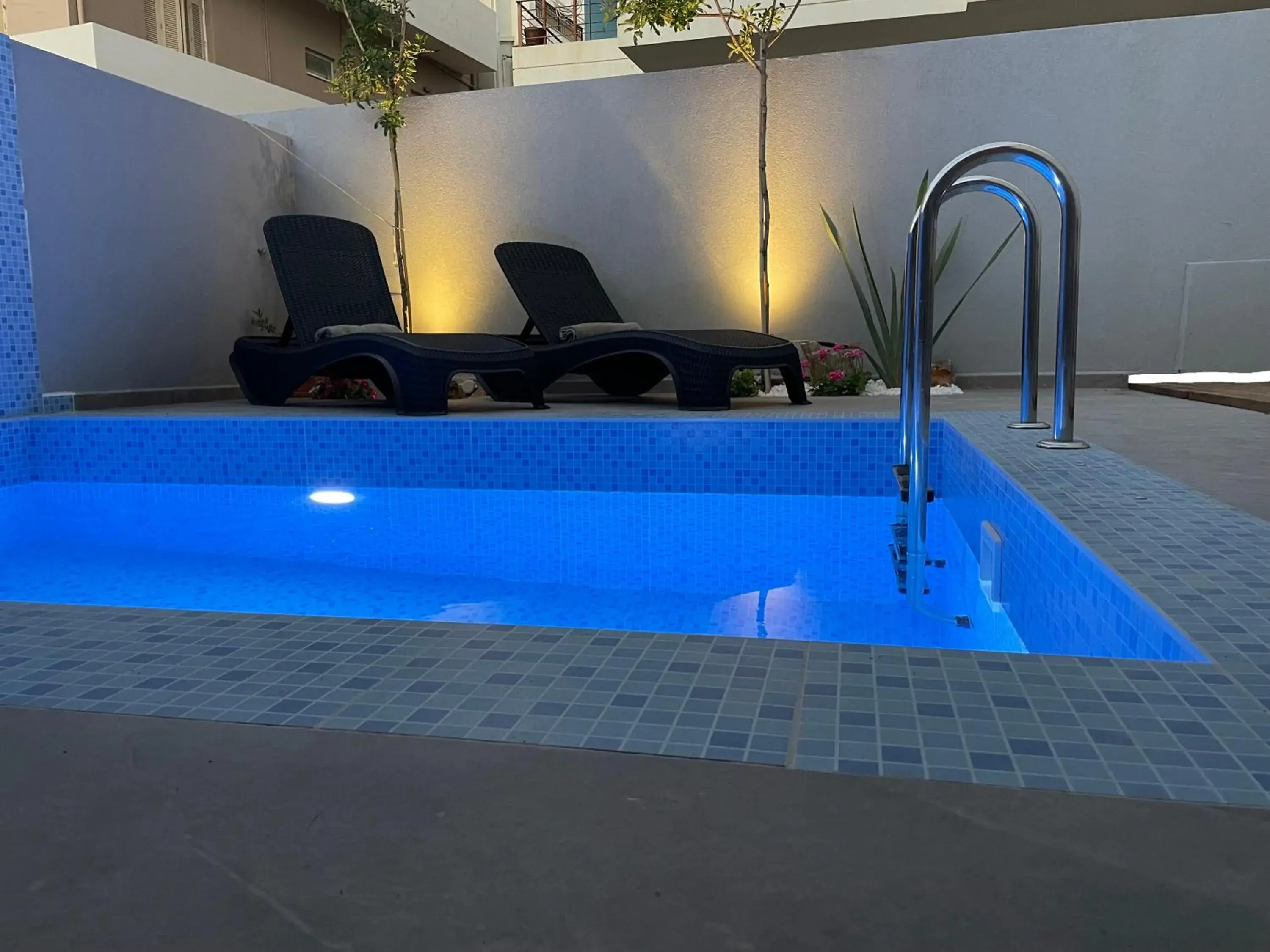 Swimming pool in Voula Hotel Swimming pool in Voula Hotel