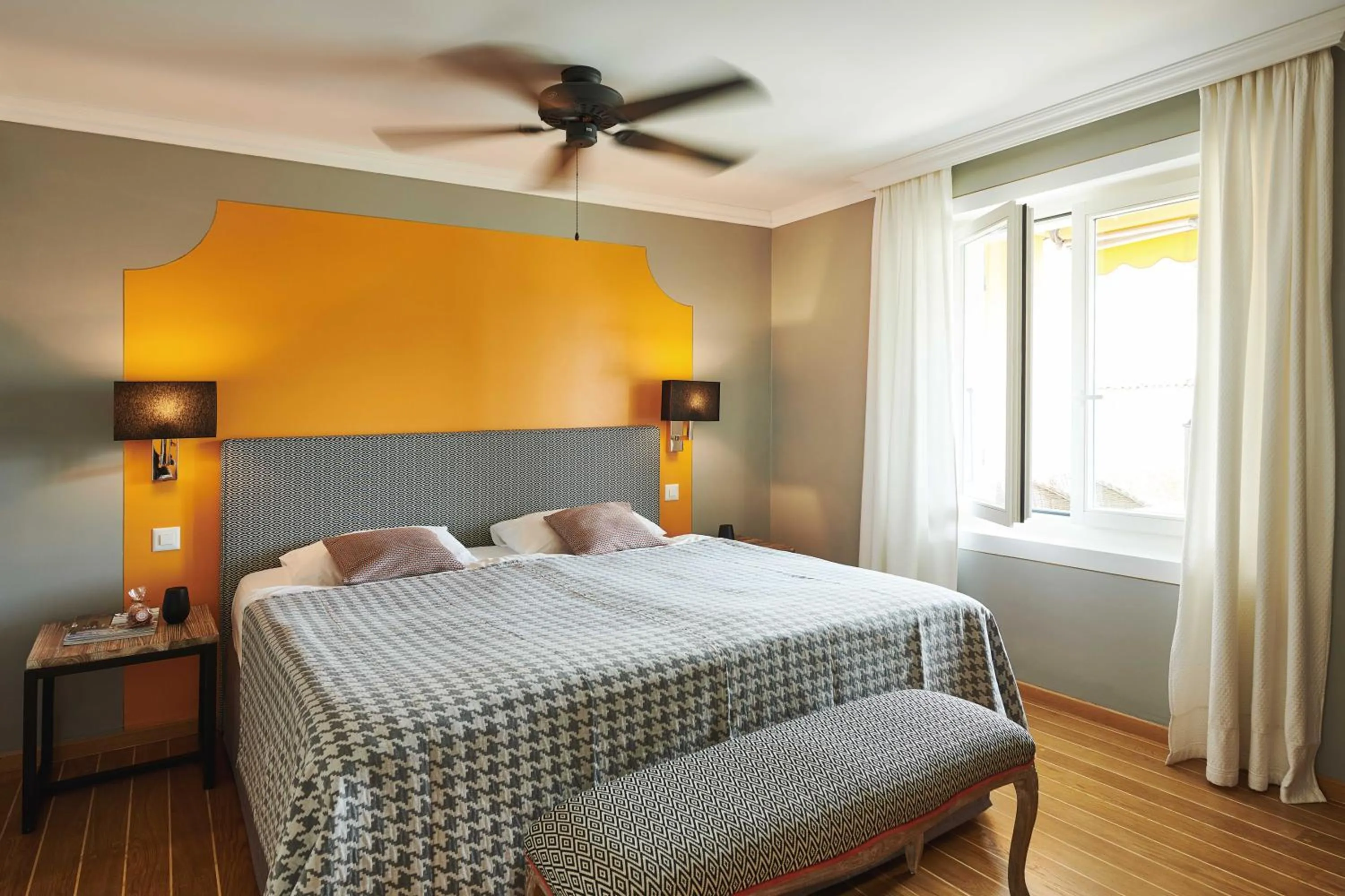 Bed in Art Hotel Riposo