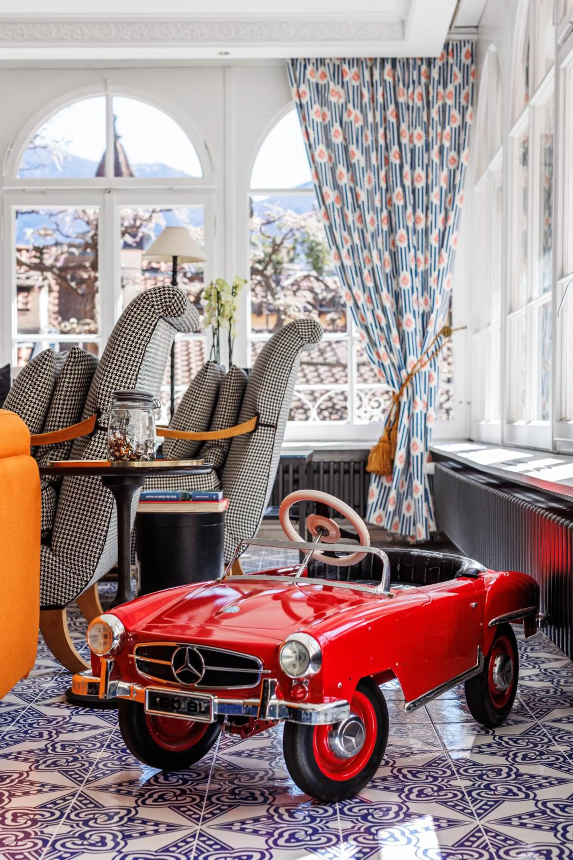 Communal lounge/ TV room in Art Hotel Riposo