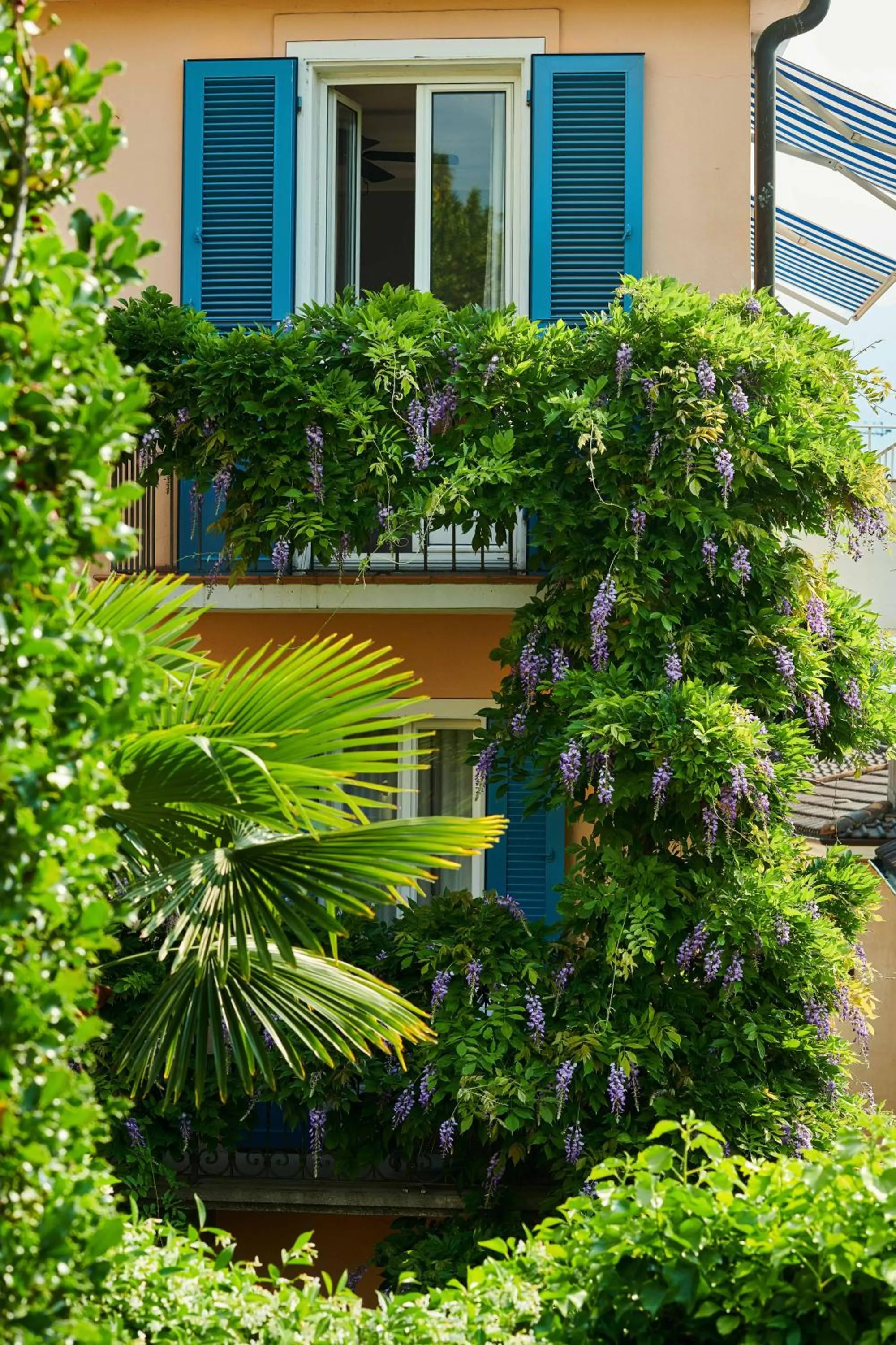 Property building in Art Hotel Riposo