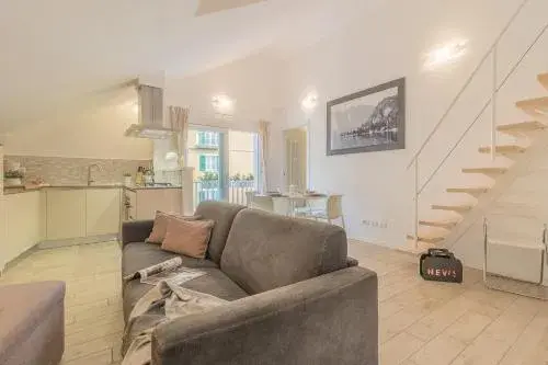 The Sweet Square Flat The Sweet Square Flat