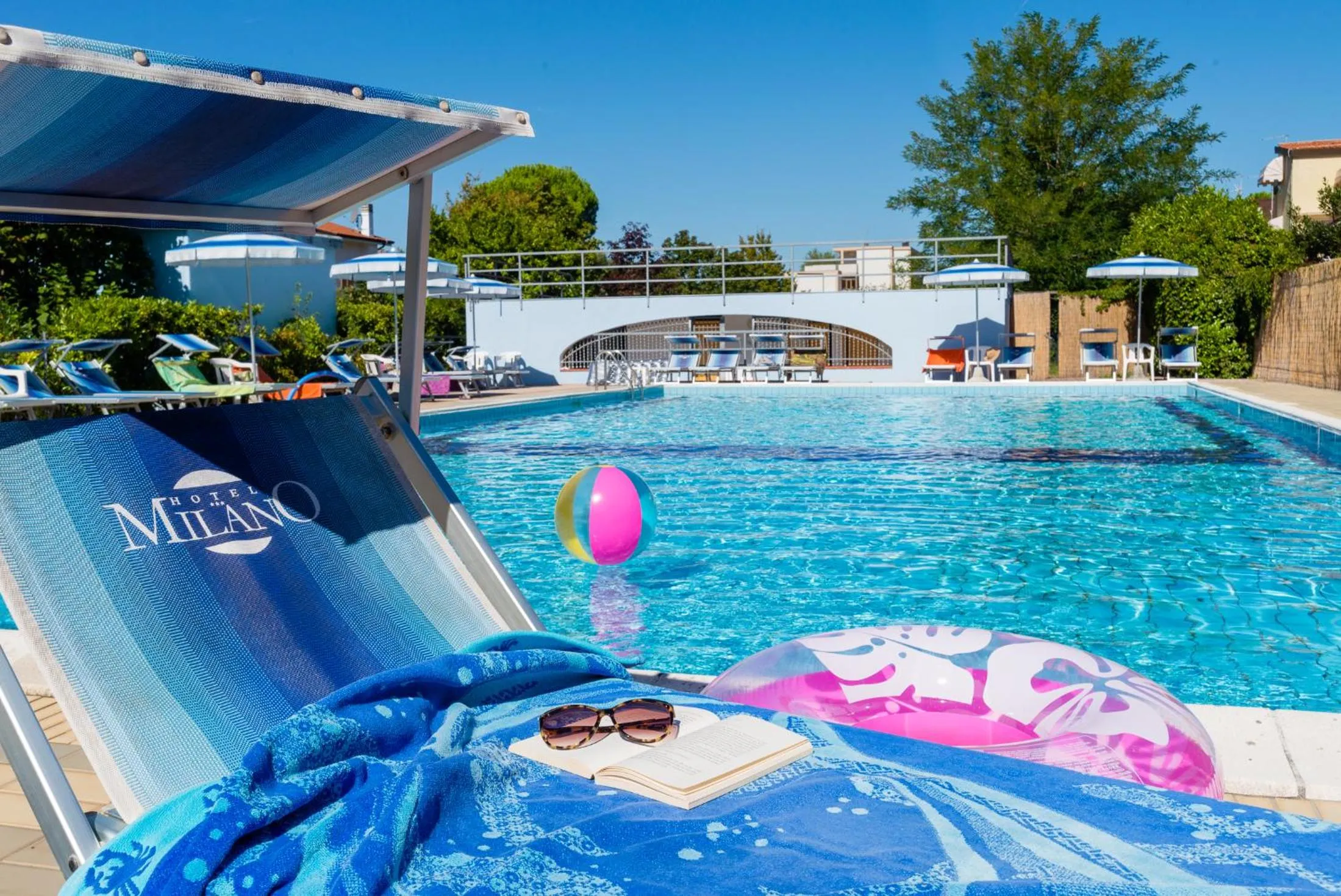 Swimming pool in Hotel Milano
