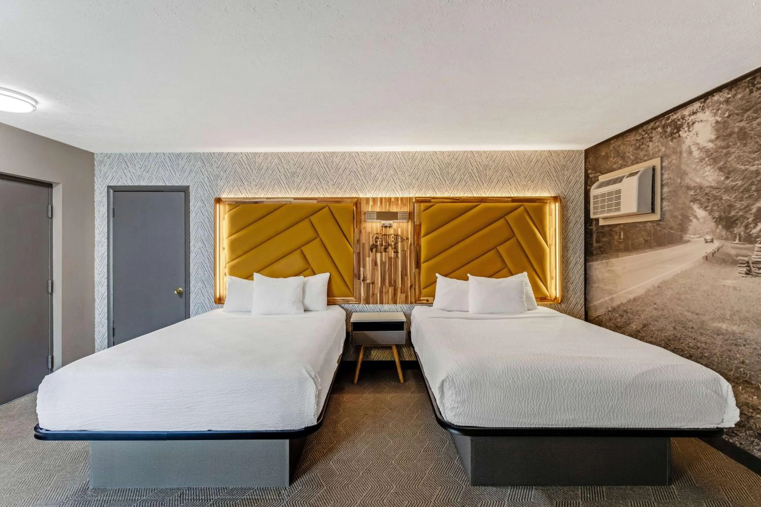 Photo of the whole room, Bed in The Wander Hotel