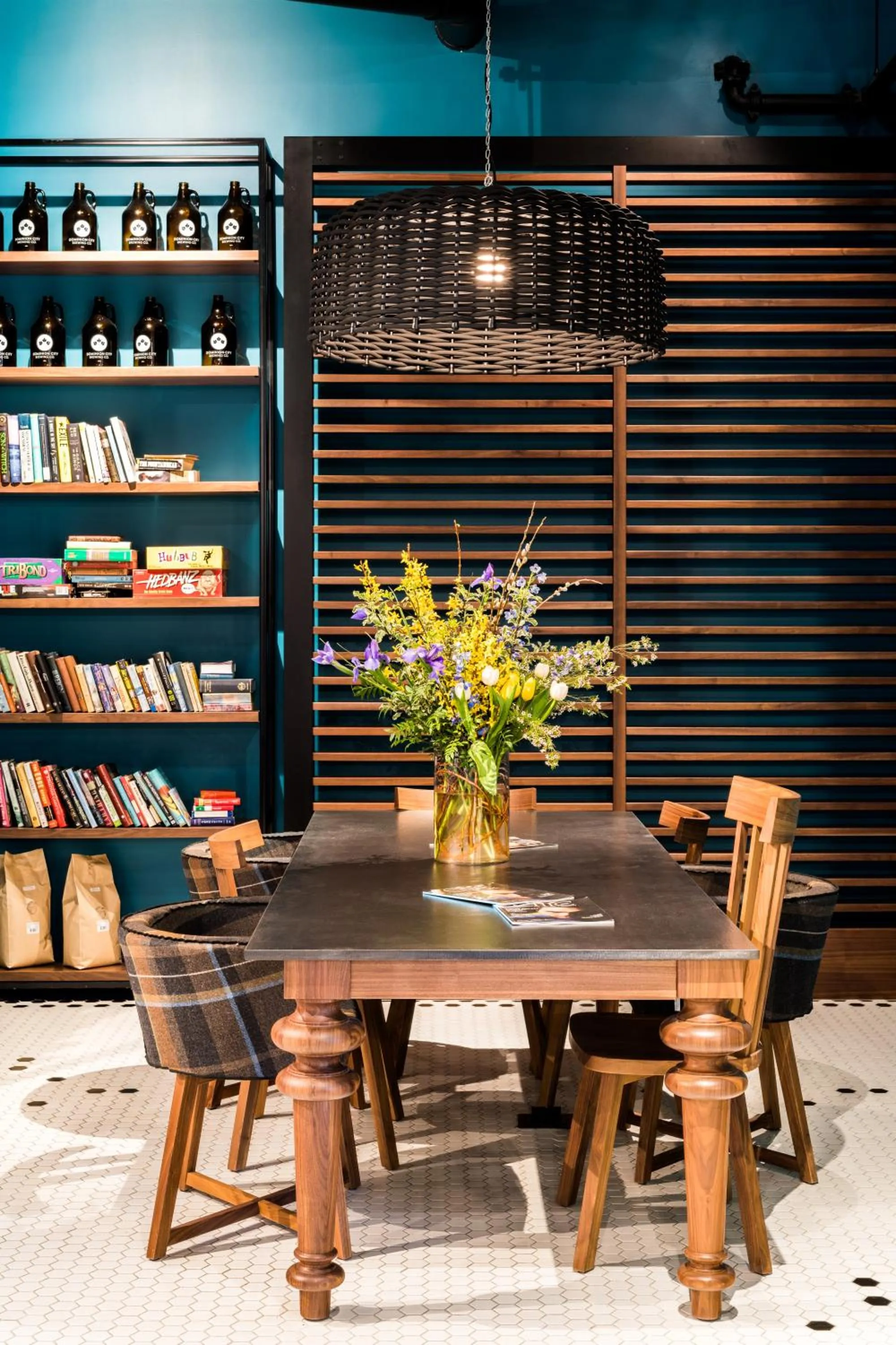 Lounge or bar in Alt Hotel Ottawa Downtown