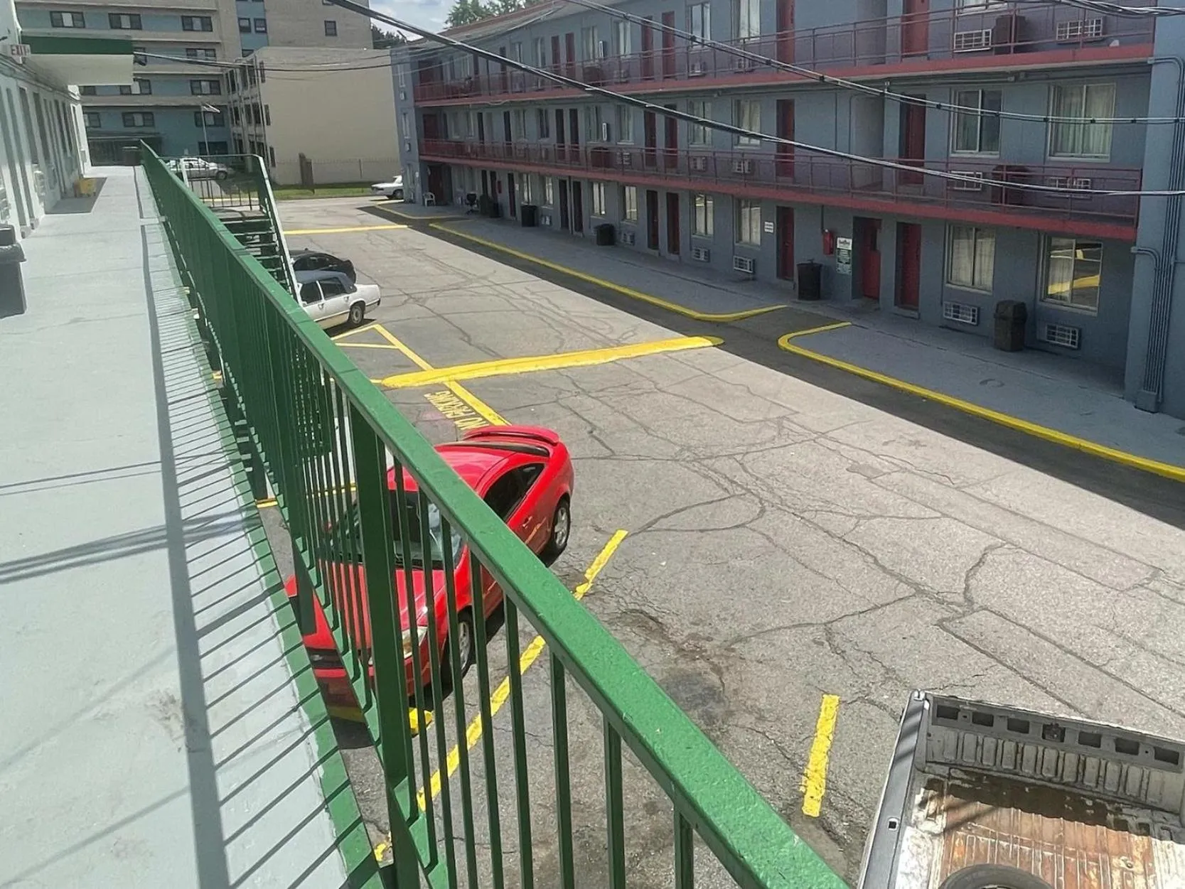 City view in Budgetel Inn and Suites - Louisville