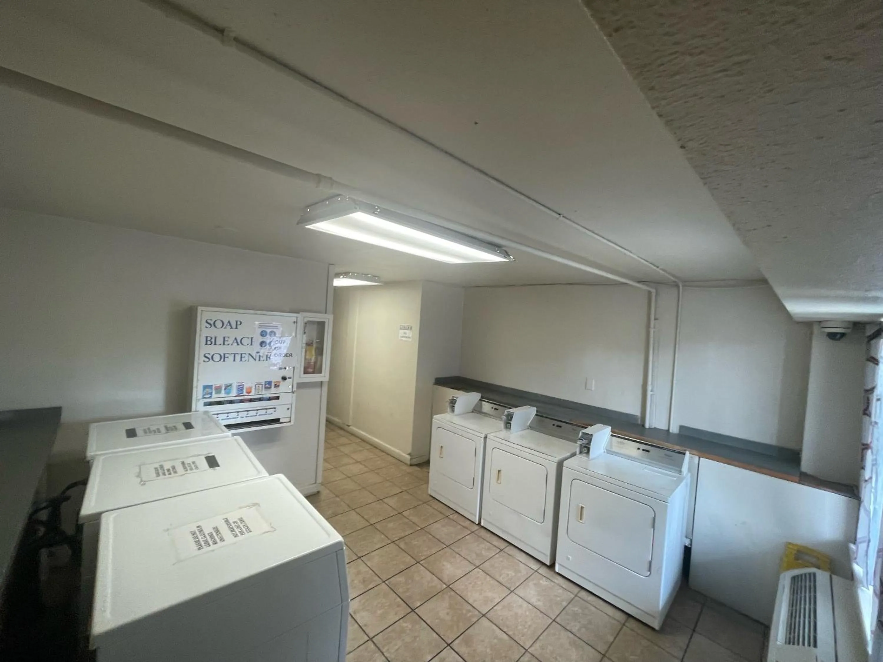 laundry in Budgetel Inn and Suites - Louisville