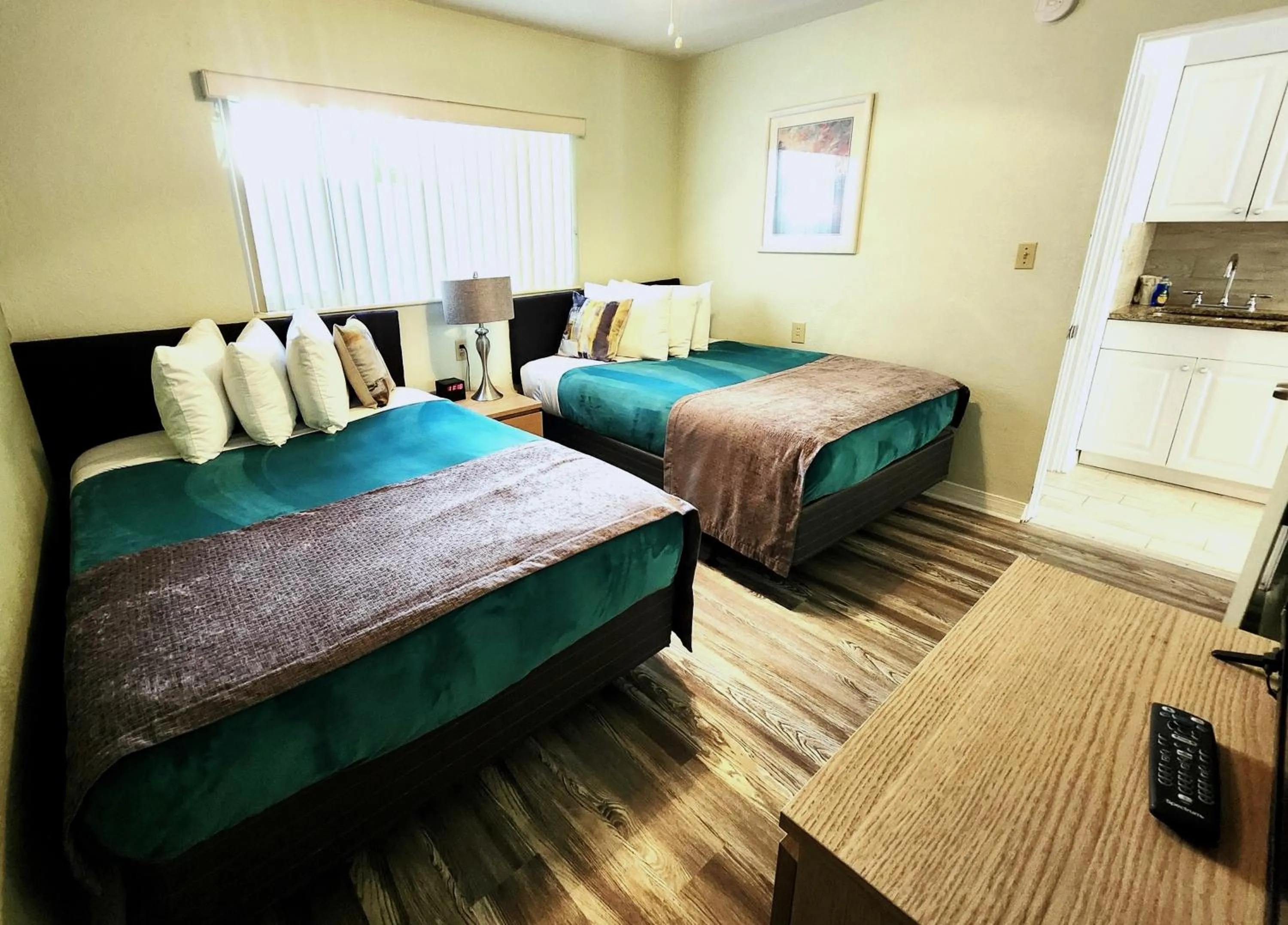 Bed in Johns Pass Beach Motel - Treasure Island Beach