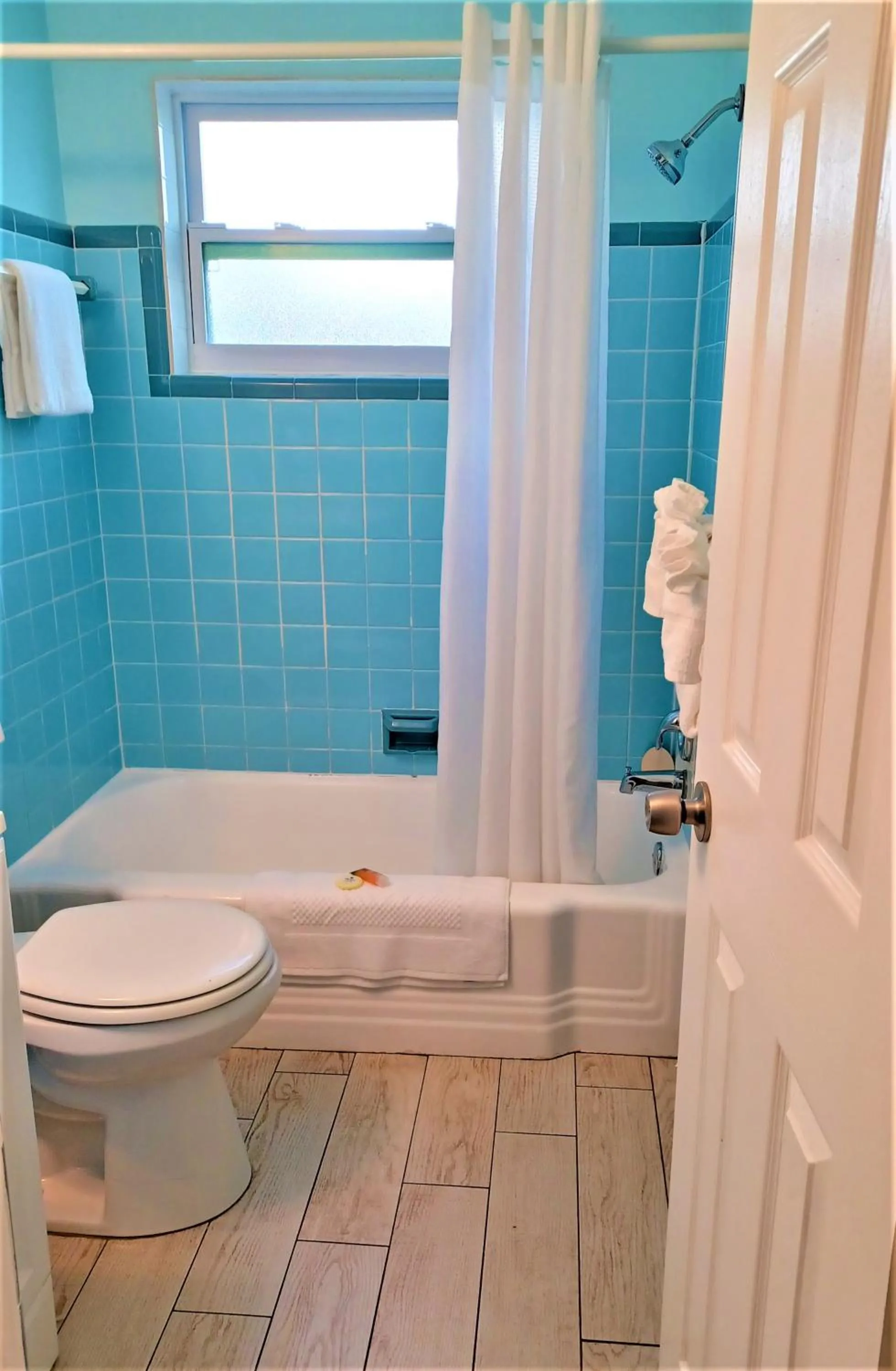 Bathroom in Johns Pass Beach Motel - Treasure Island Beach