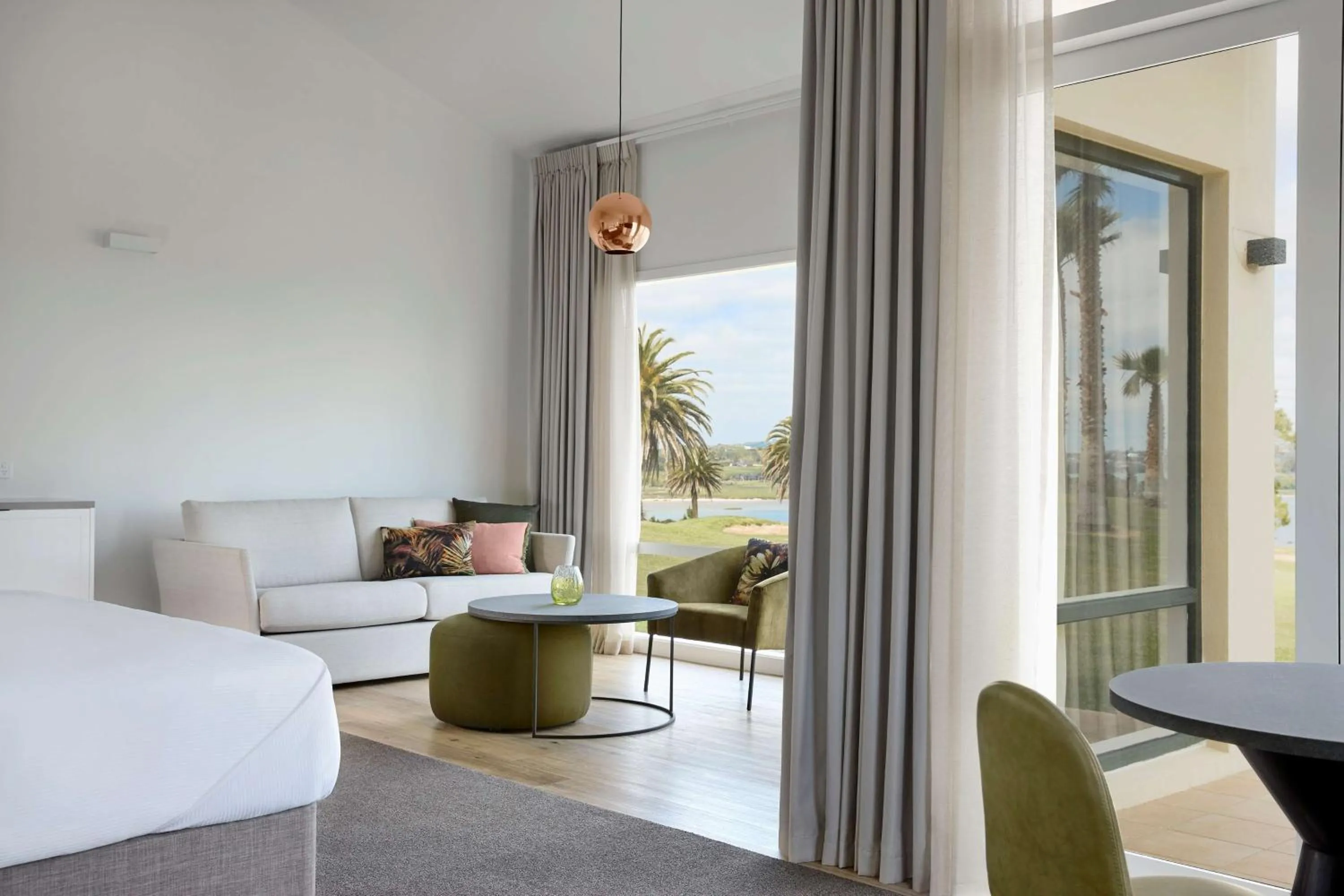 Photo of the whole room in Rydges Formosa Auckland Golf Resort