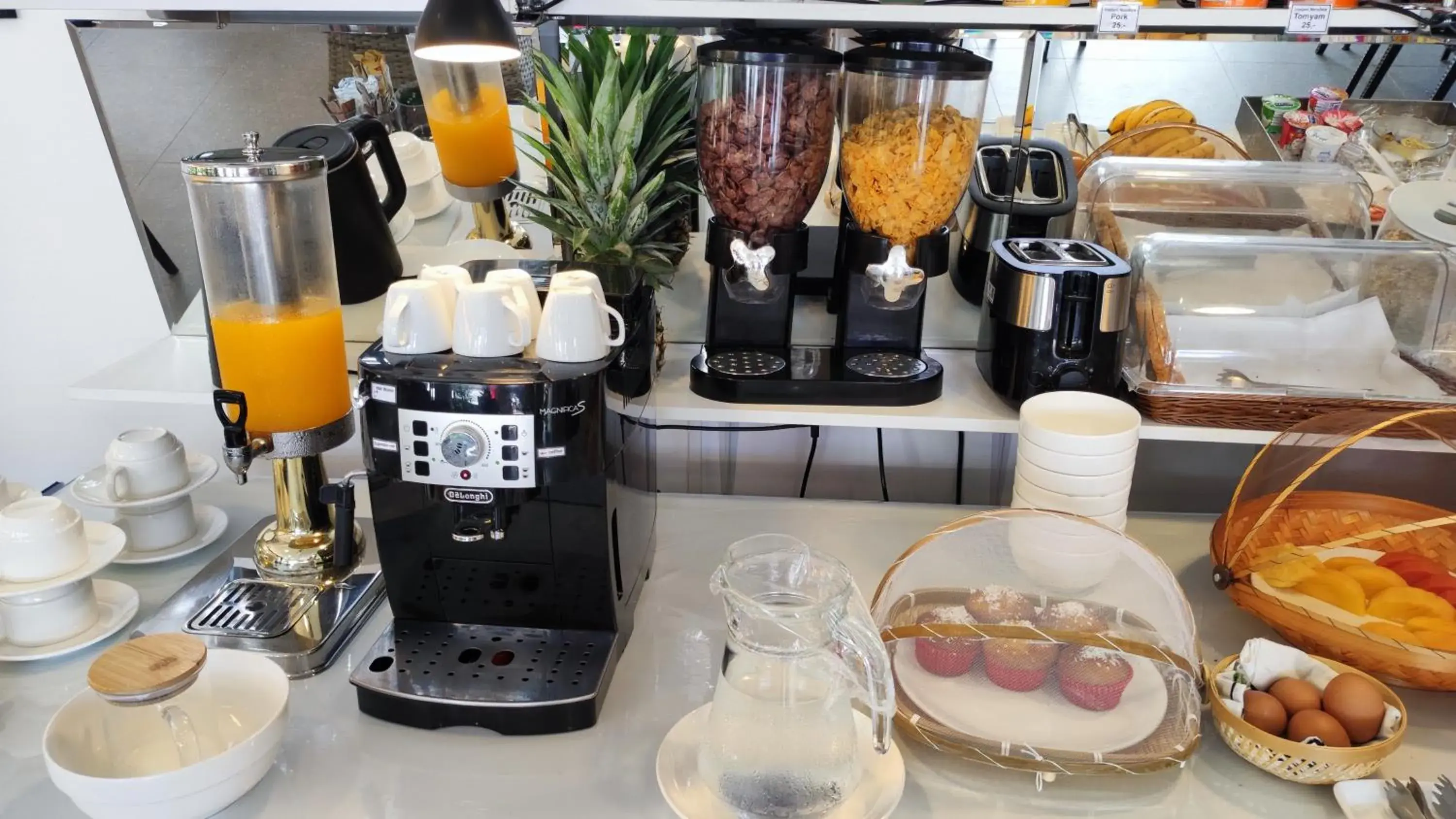 Buffet breakfast in Hotel Montha Buffet breakfast in Hotel Montha