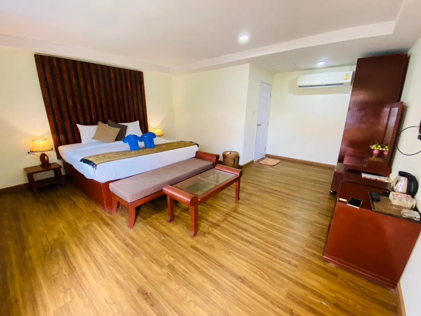 Bed in Phi Phi Little Star Resort