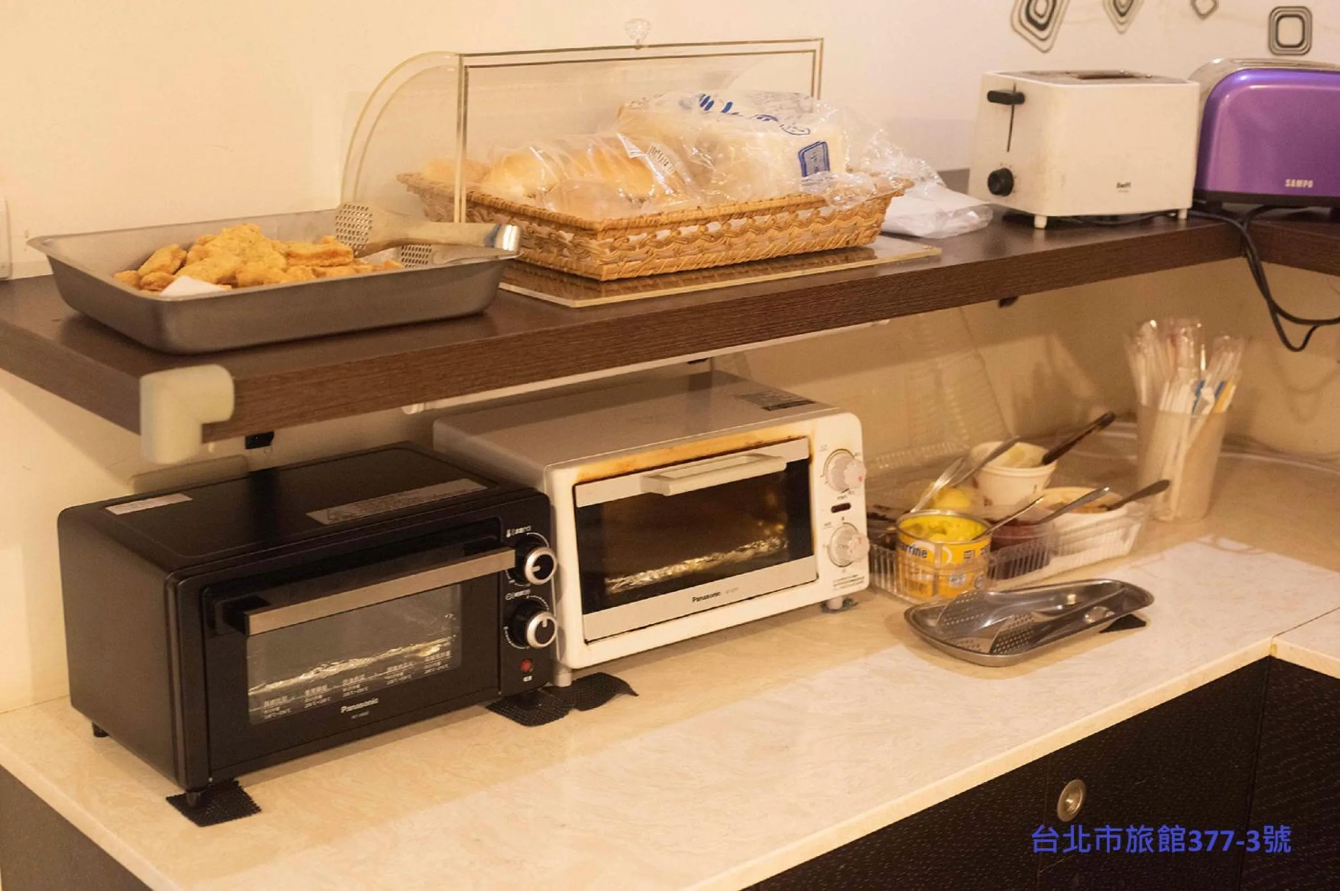 探索汽車旅館 延平館 台北市旅館377-3號