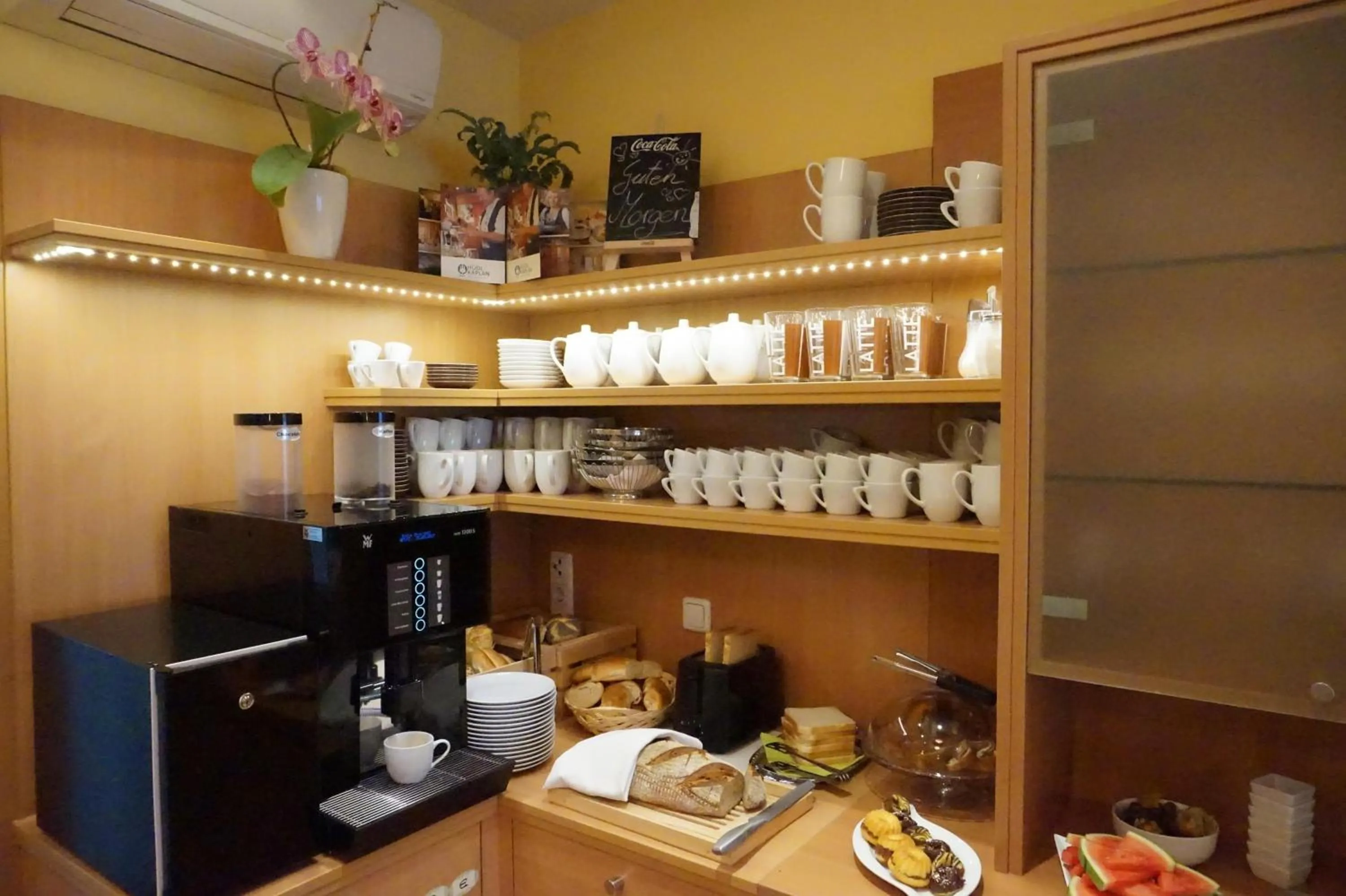 Restaurant/places to eat in Hotel & Wirtshaus Hödl-Kaplan