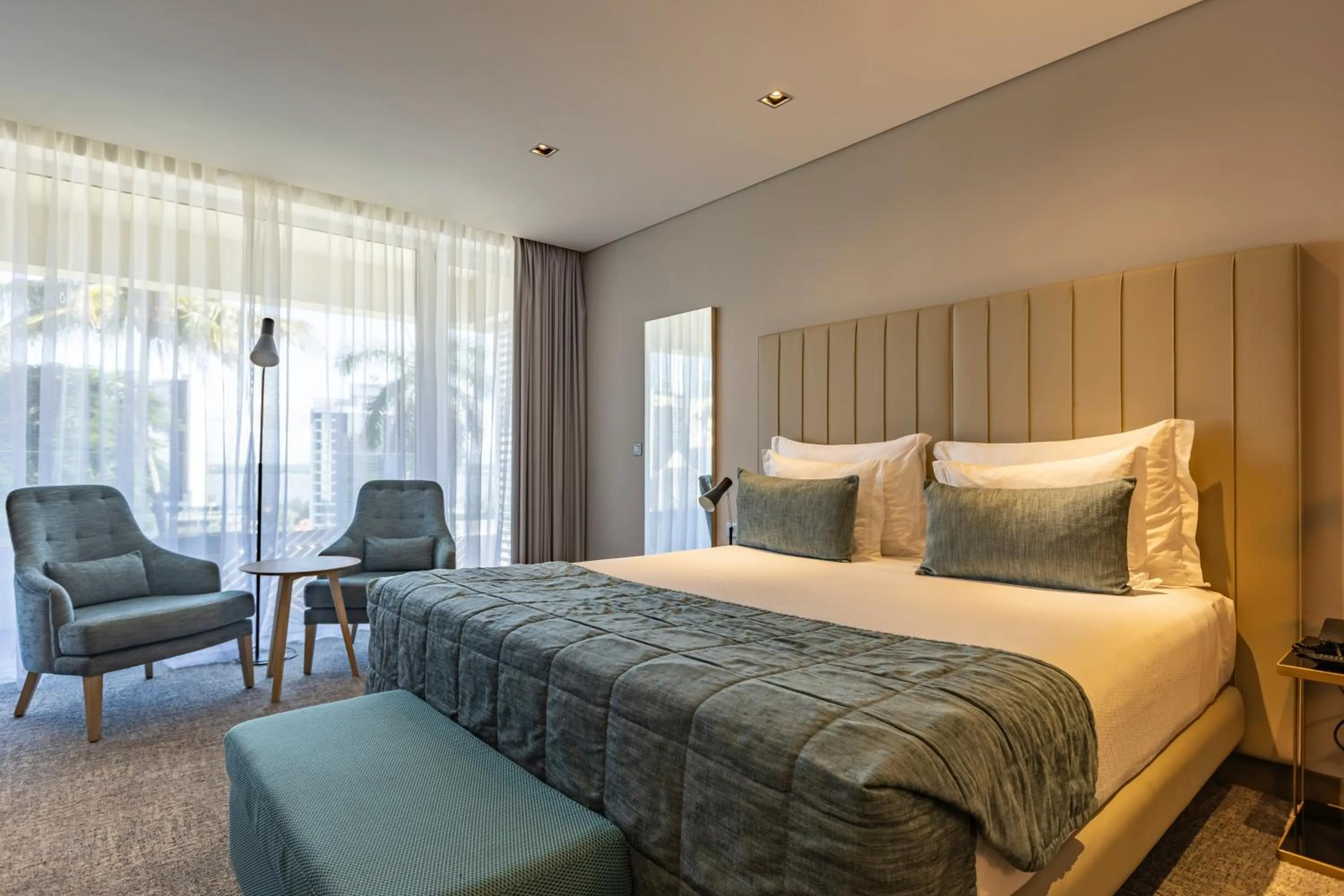 Bed in Montebelo Girassol Maputo Hotel