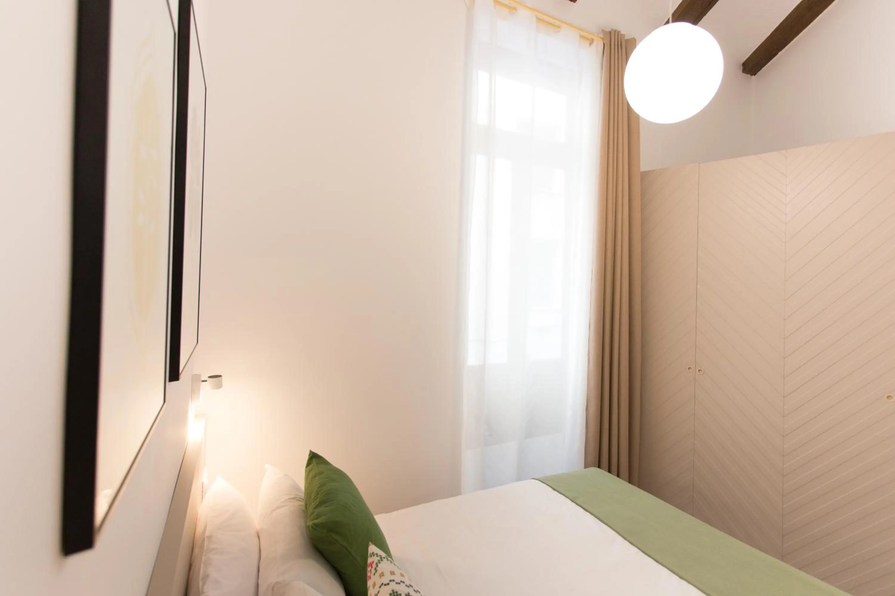 Photo of the whole room in Apartamentos Wallace