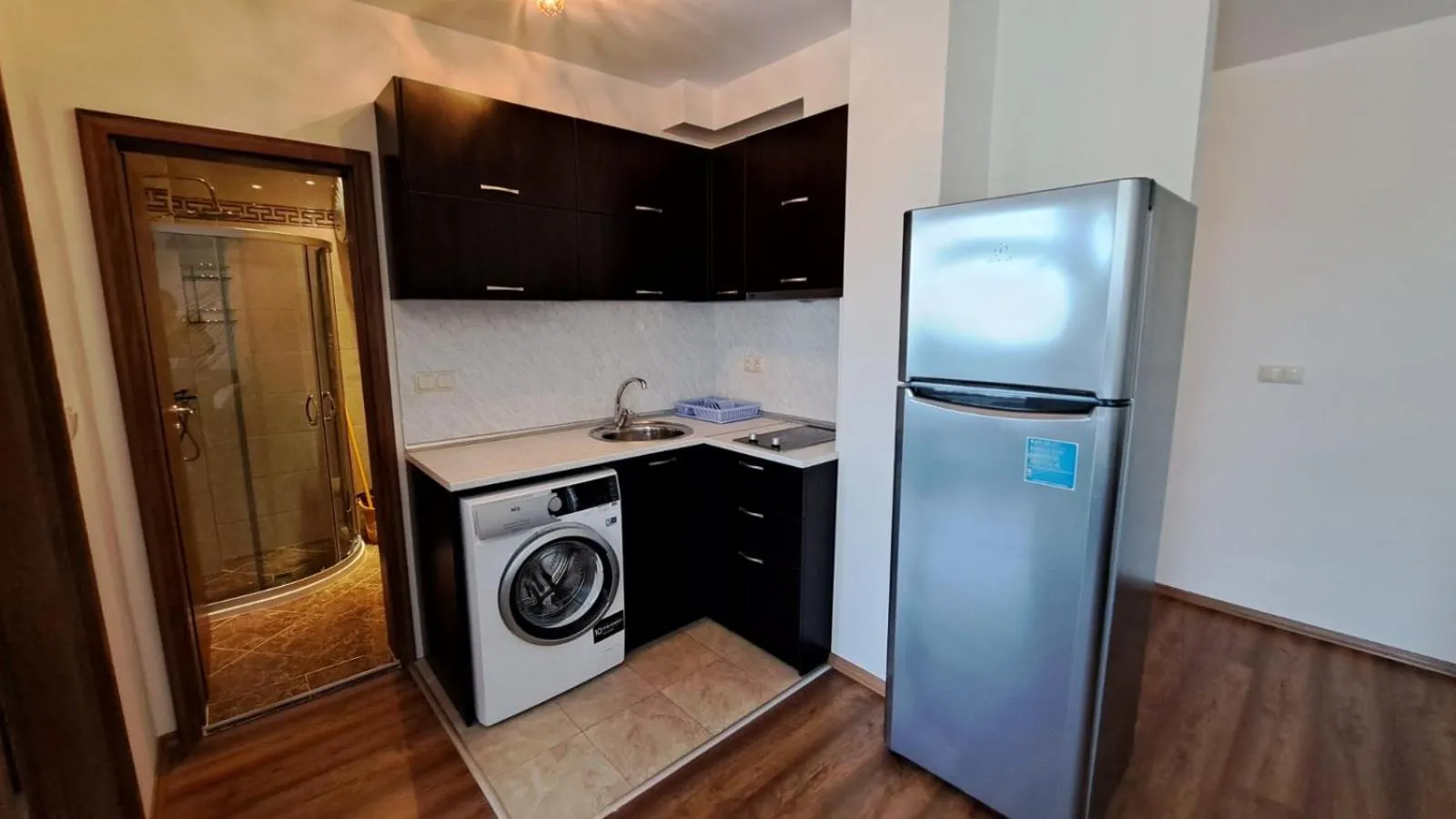 Kitchen or kitchenette in Hotel Seasons 3