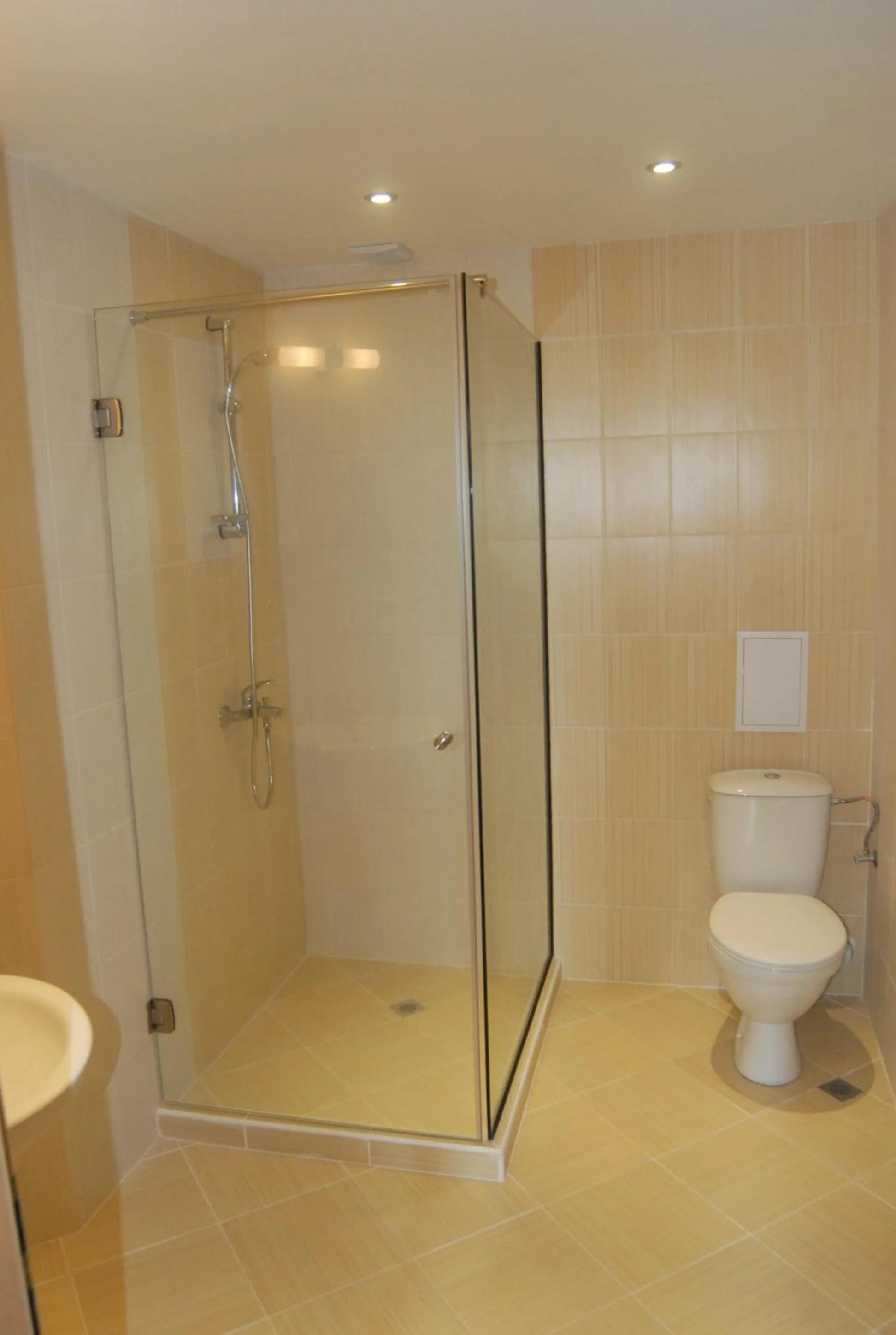 Bathroom in Hotel Seasons 3