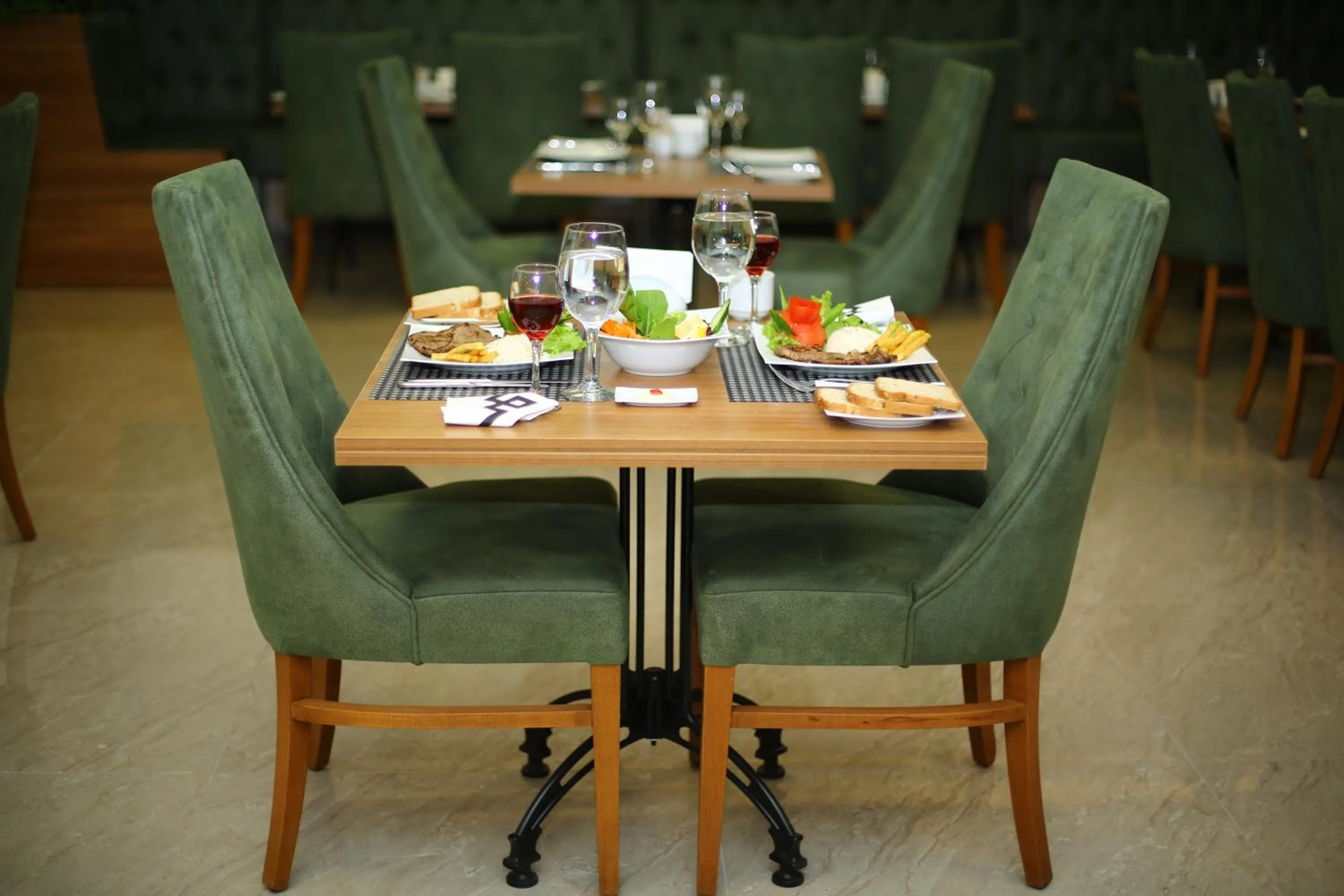 Dinner in Golden Lounge Hotel